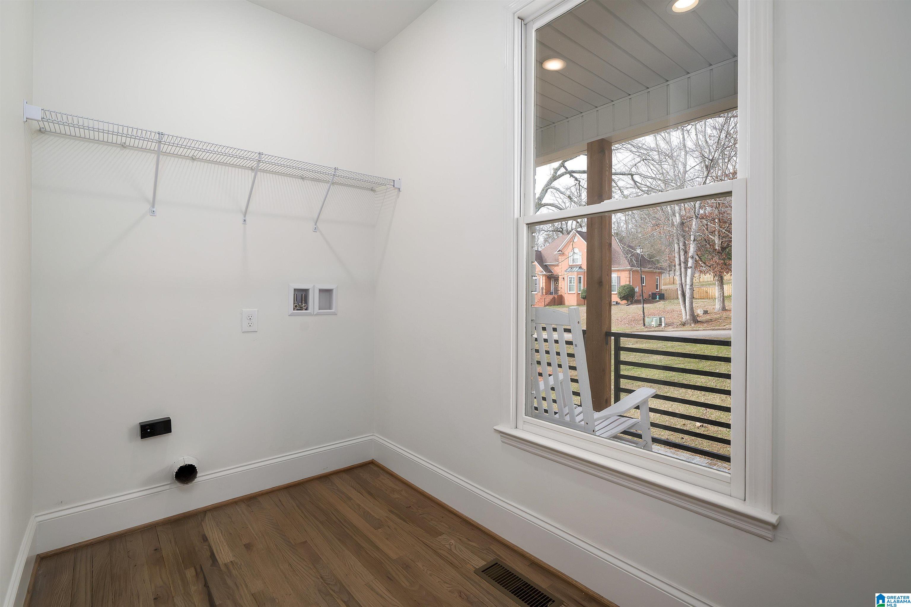 6212 SHADES POINTE LANE