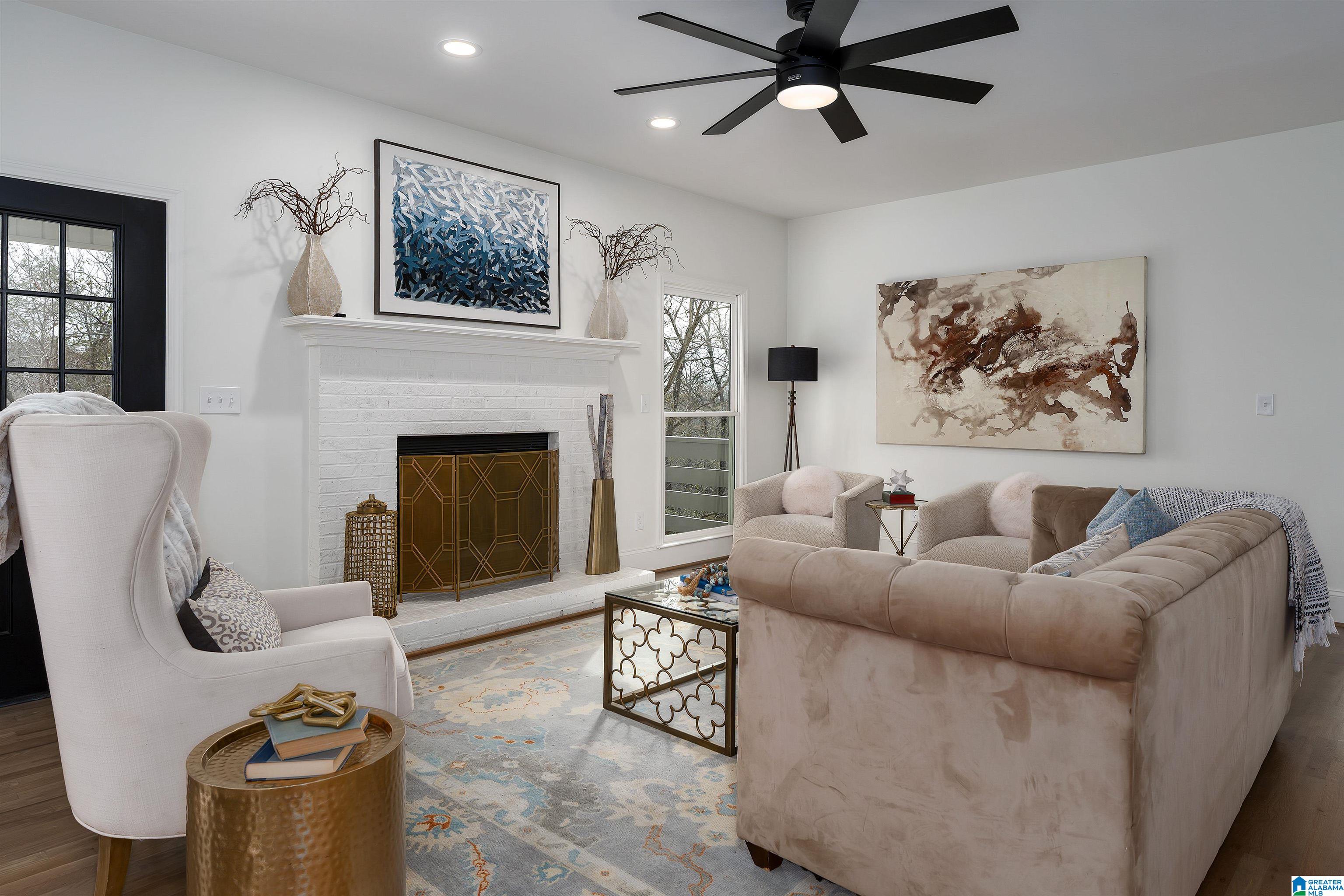 6212 SHADES POINTE LANE