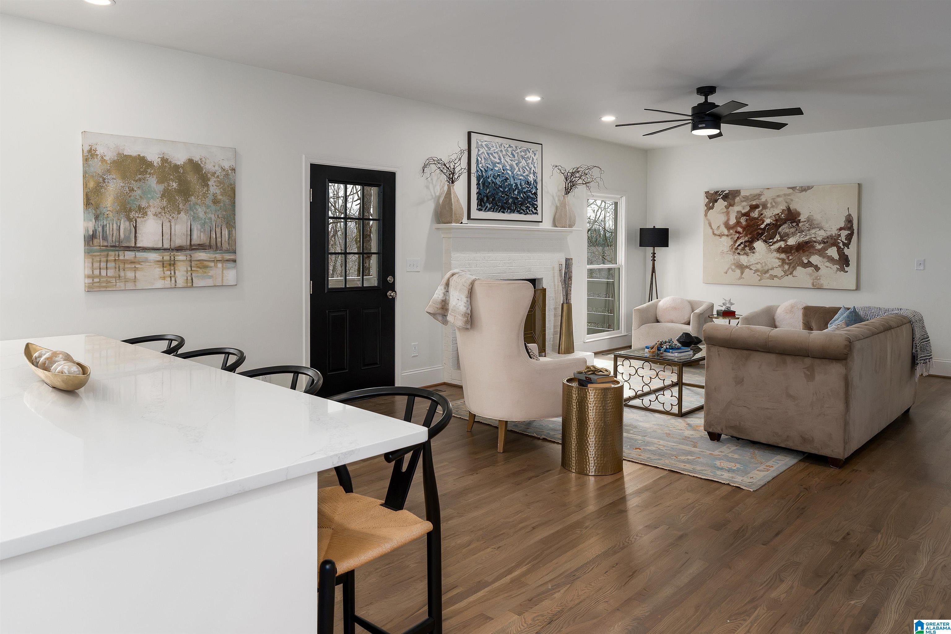 6212 SHADES POINTE LANE