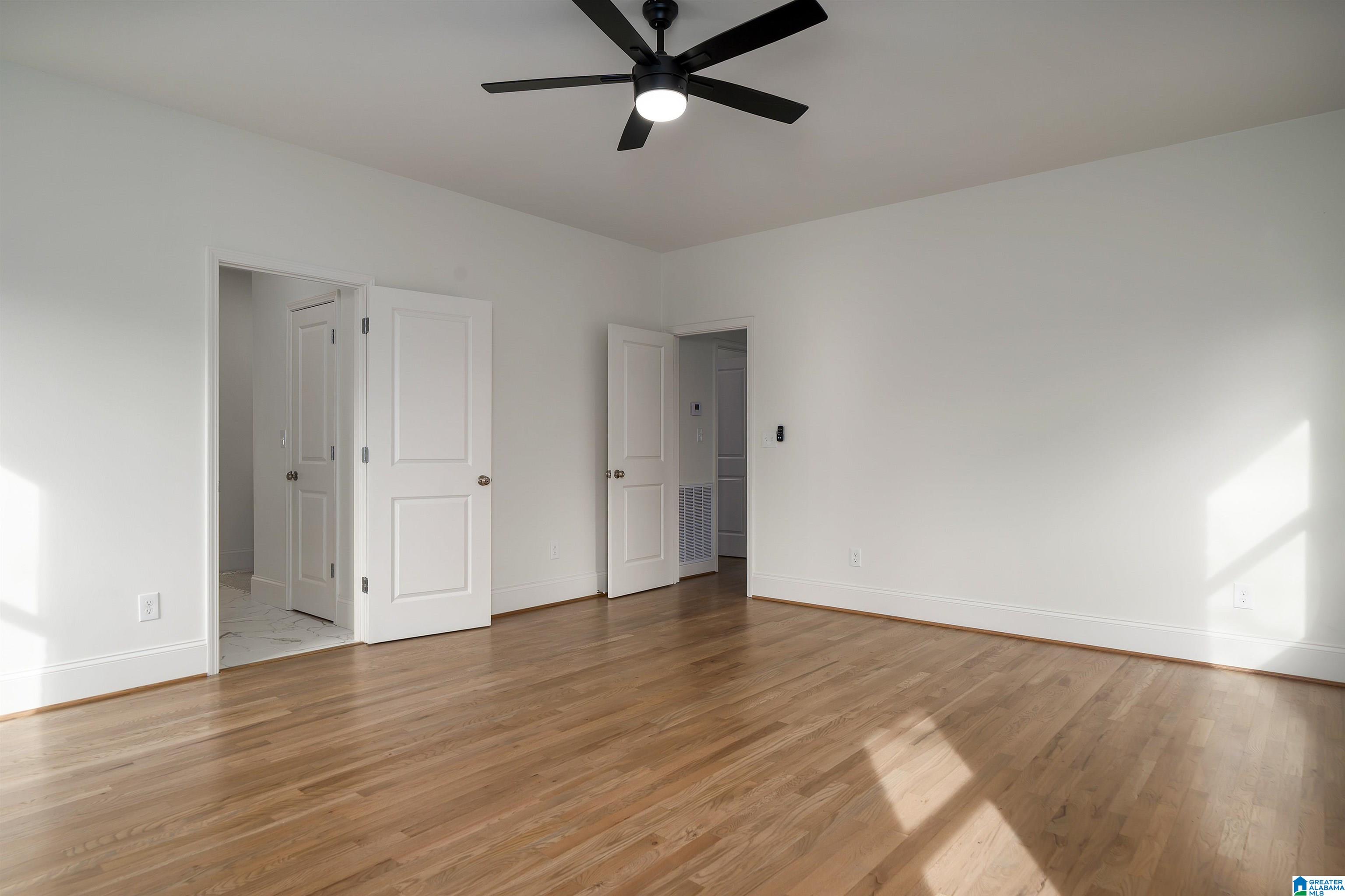 6212 SHADES POINTE LANE