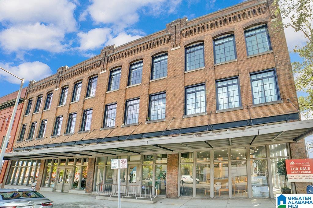 2301 1ST AVENUE N 202