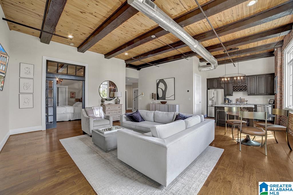 2301 1ST AVENUE N 202