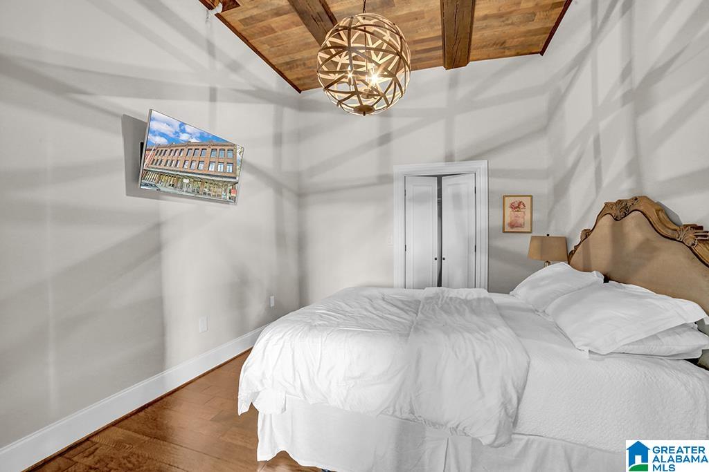 2301 1ST AVENUE N 202