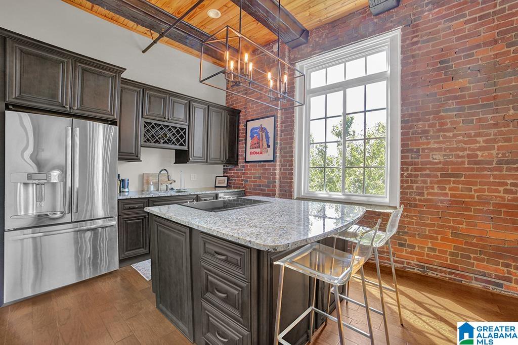 2301 1ST AVENUE N 202