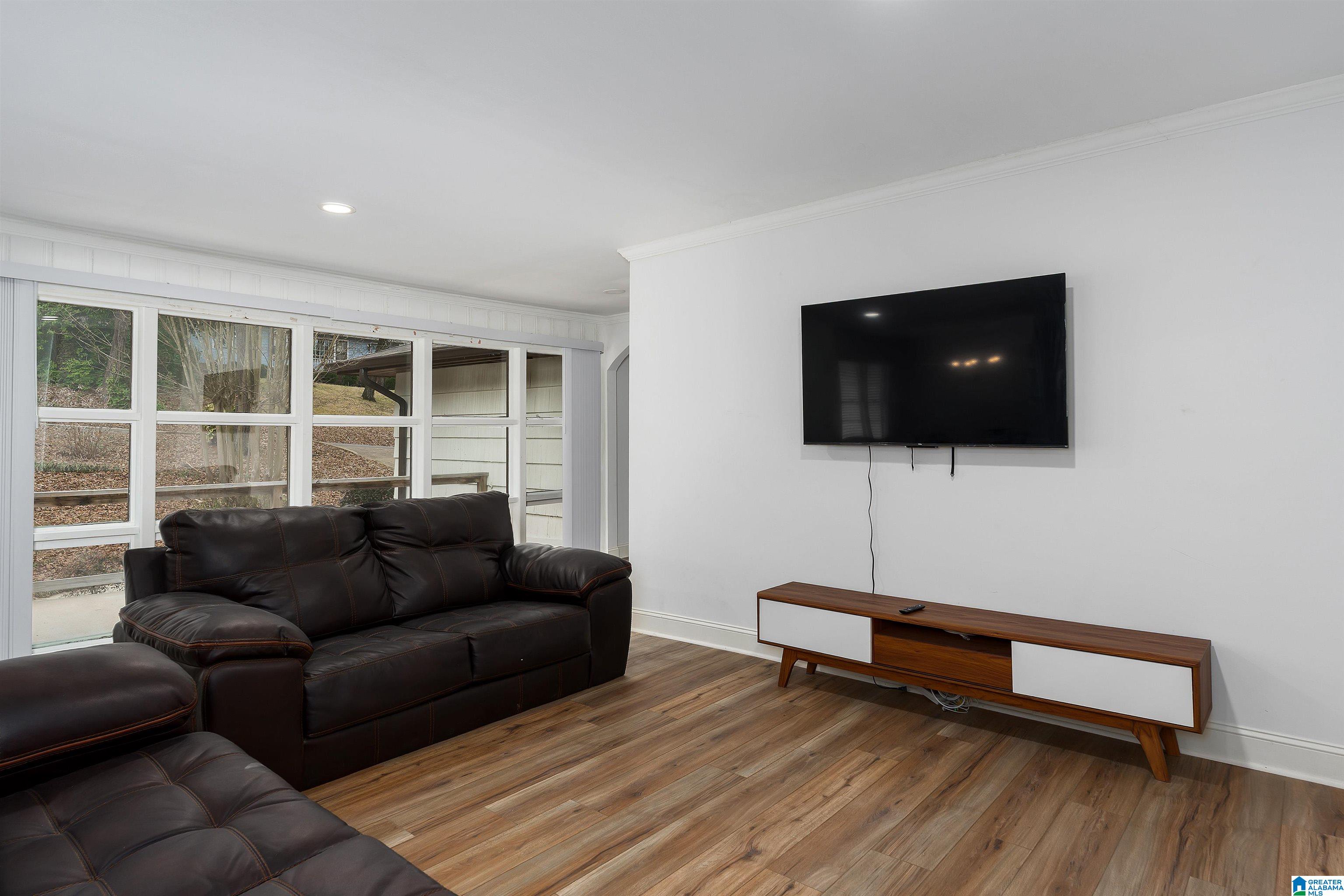 115 HILLSIDE ROAD