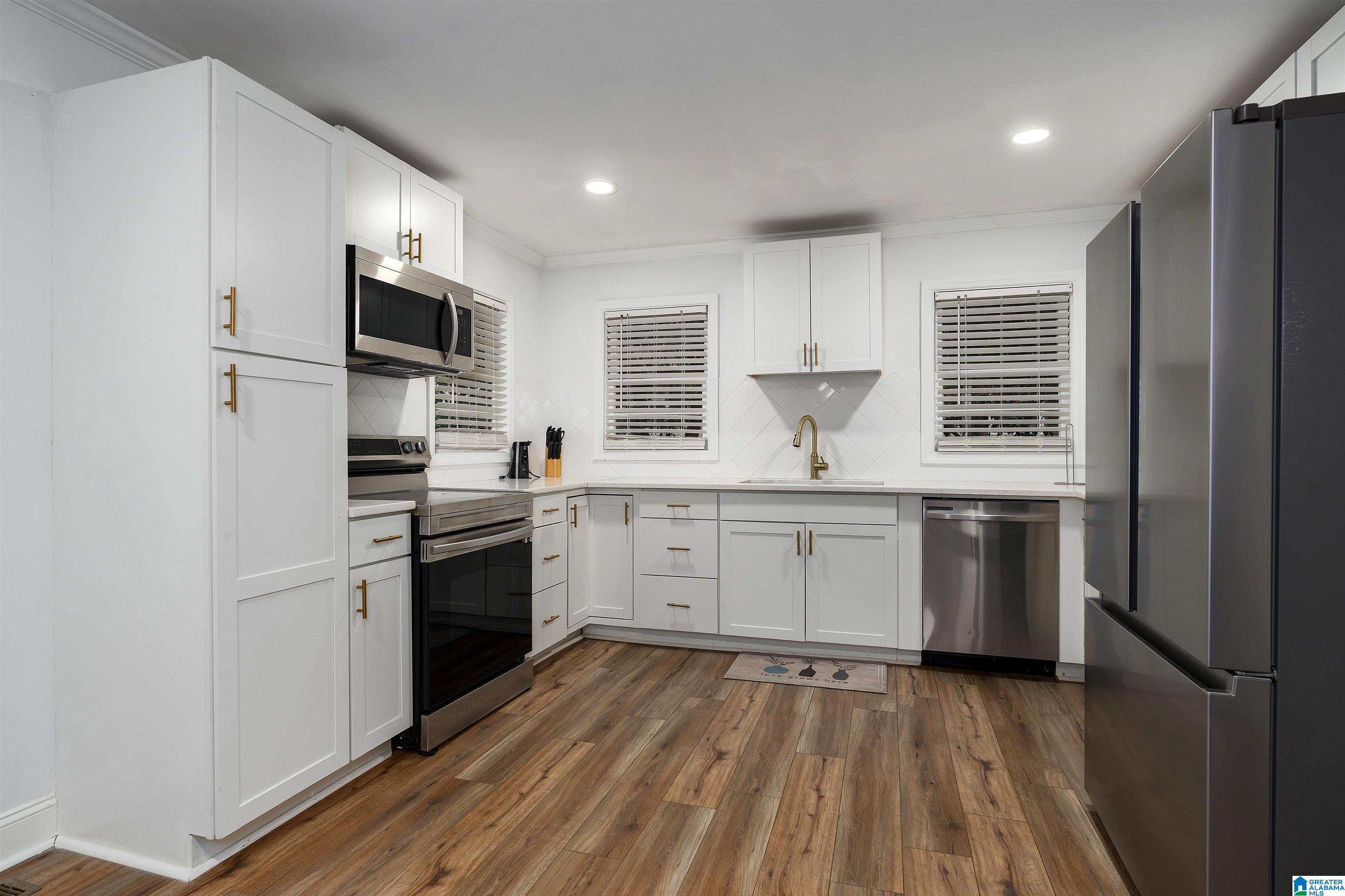 115 HILLSIDE ROAD
