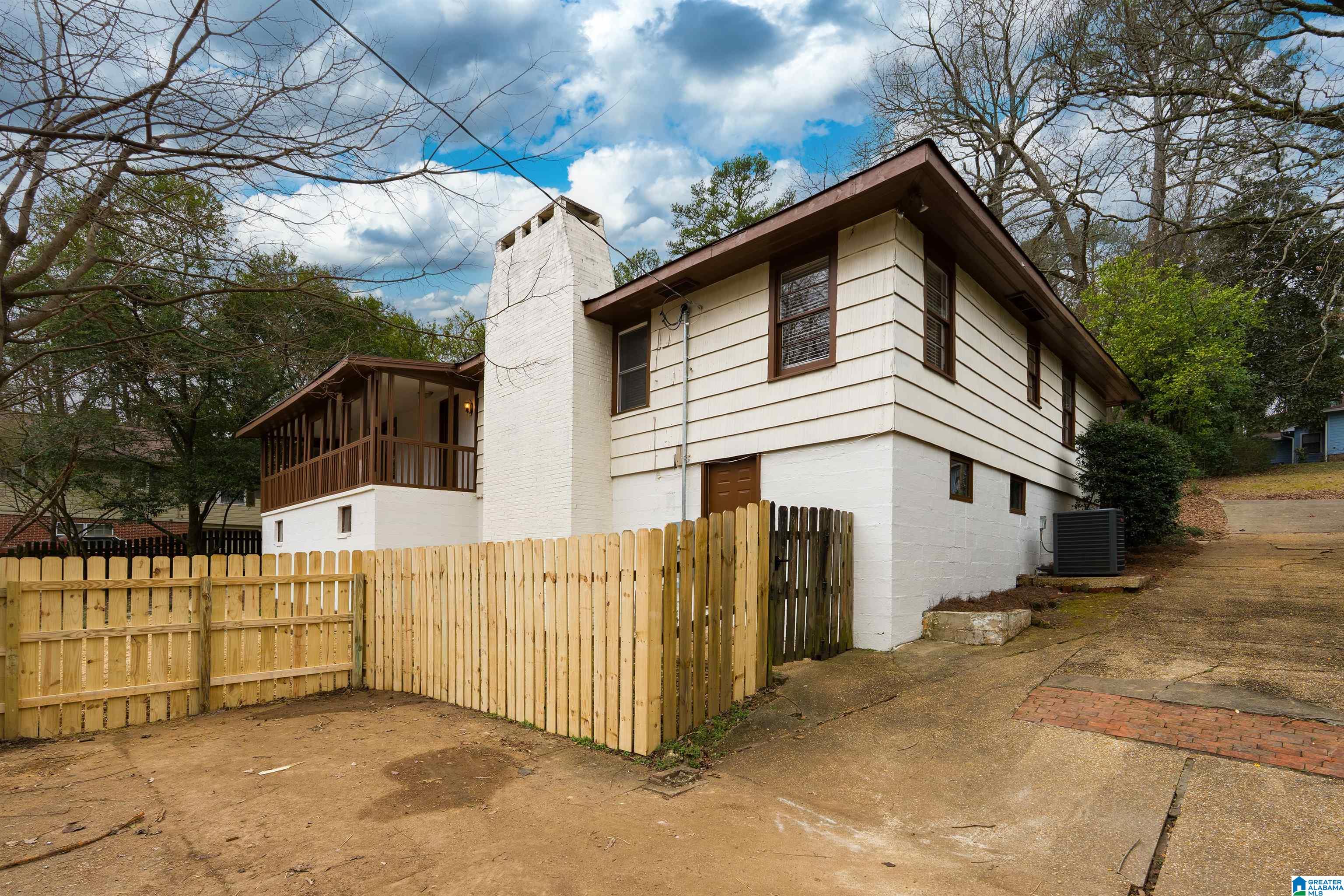 115 HILLSIDE ROAD