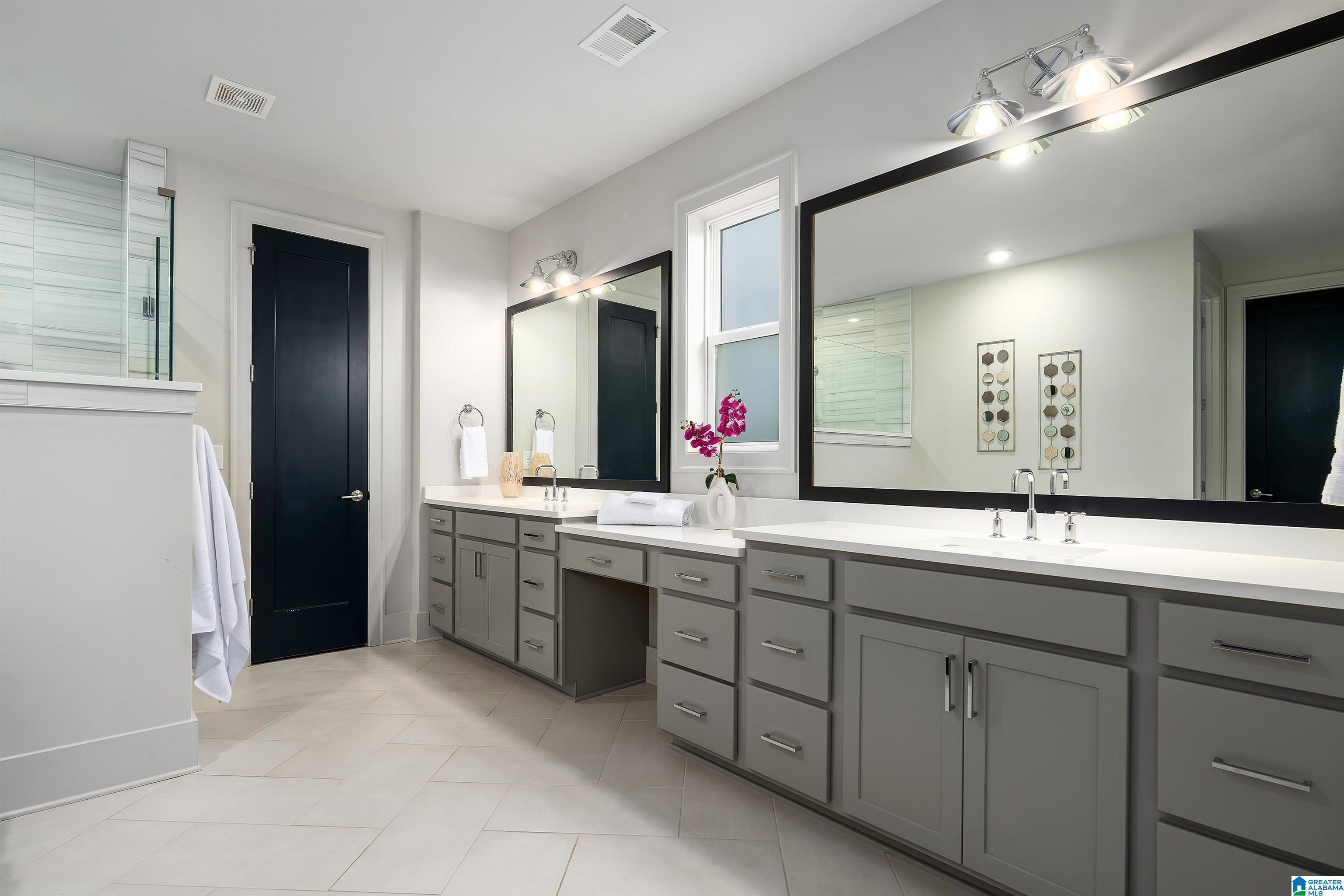 2744 BLACKRIDGE LANE