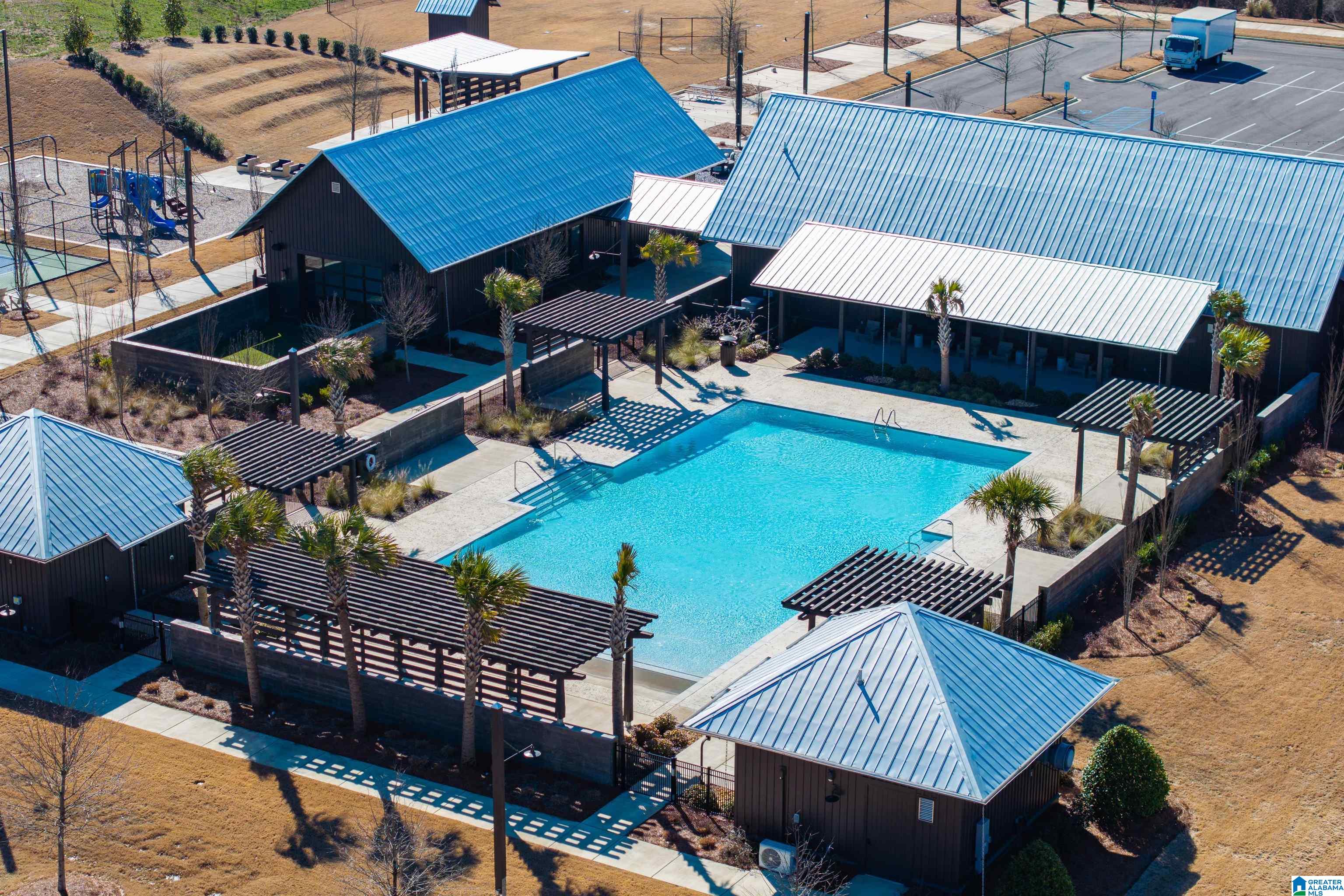 2744 BLACKRIDGE LANE