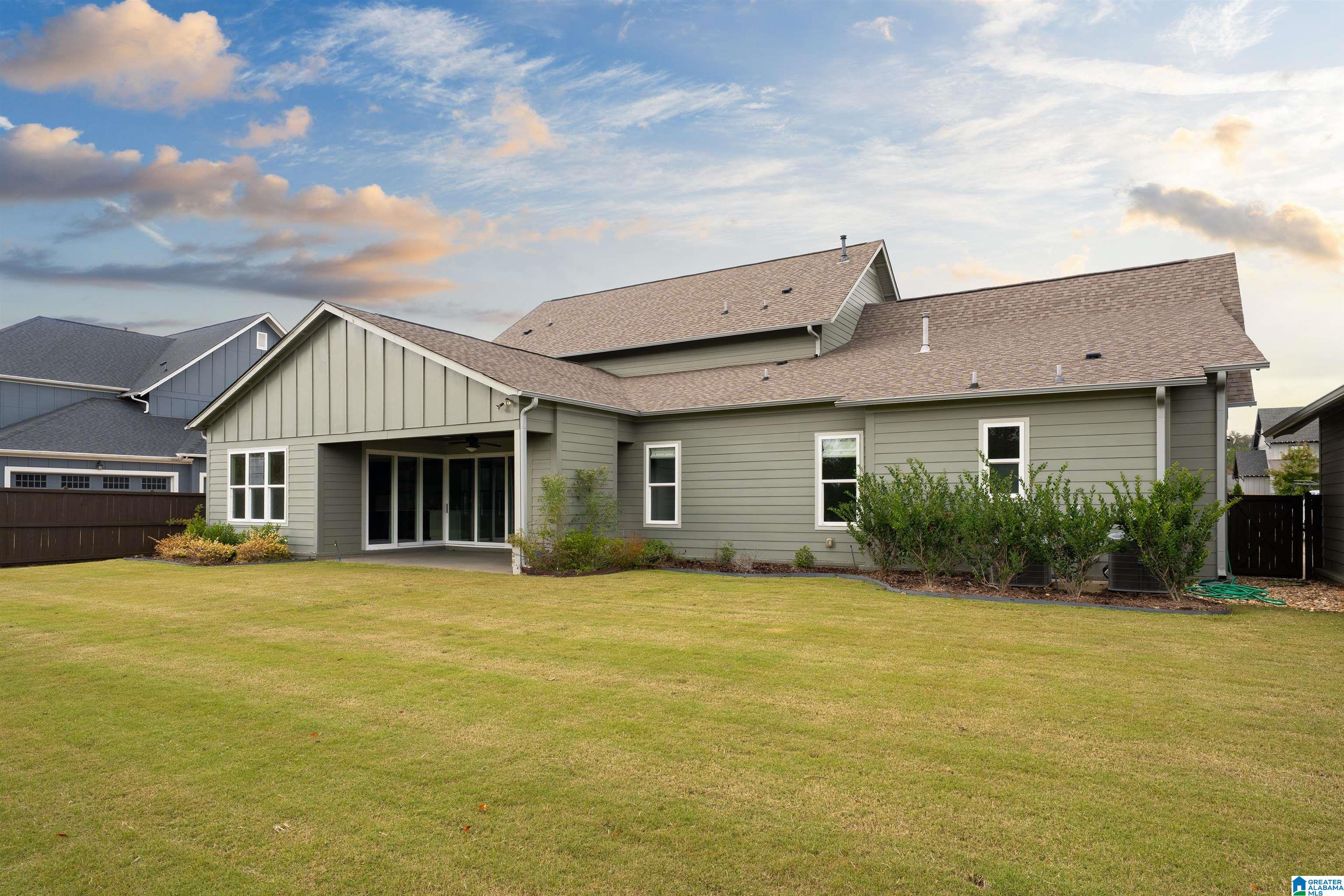 2744 BLACKRIDGE LANE