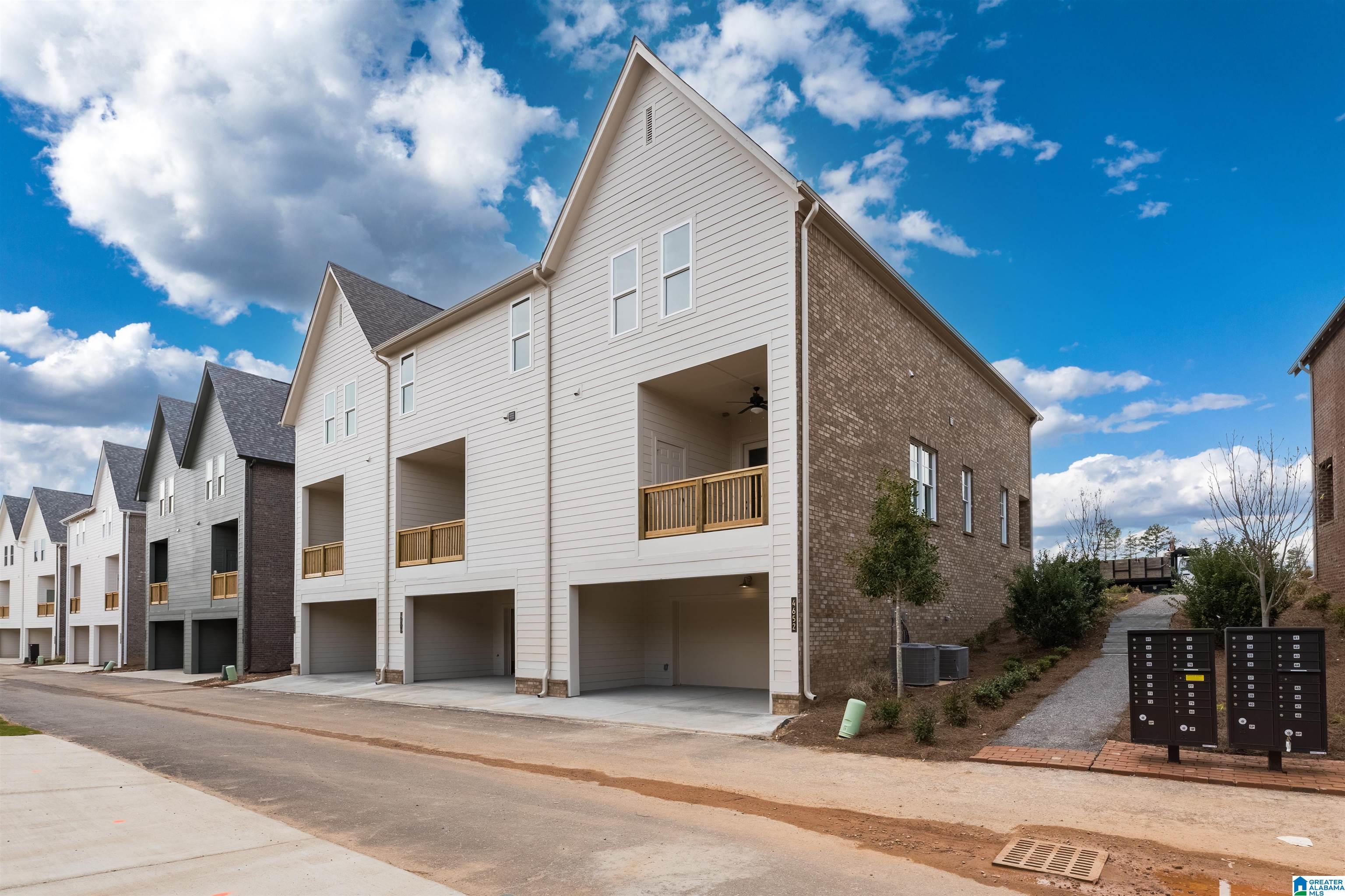 46524652 EVERLEE PARKWAY