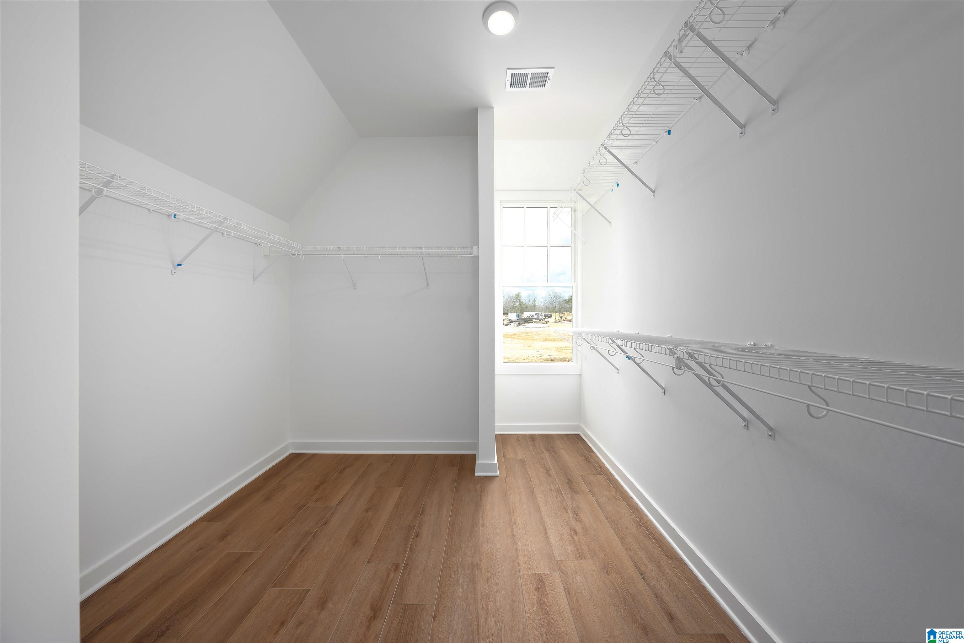 46524652 EVERLEE PARKWAY