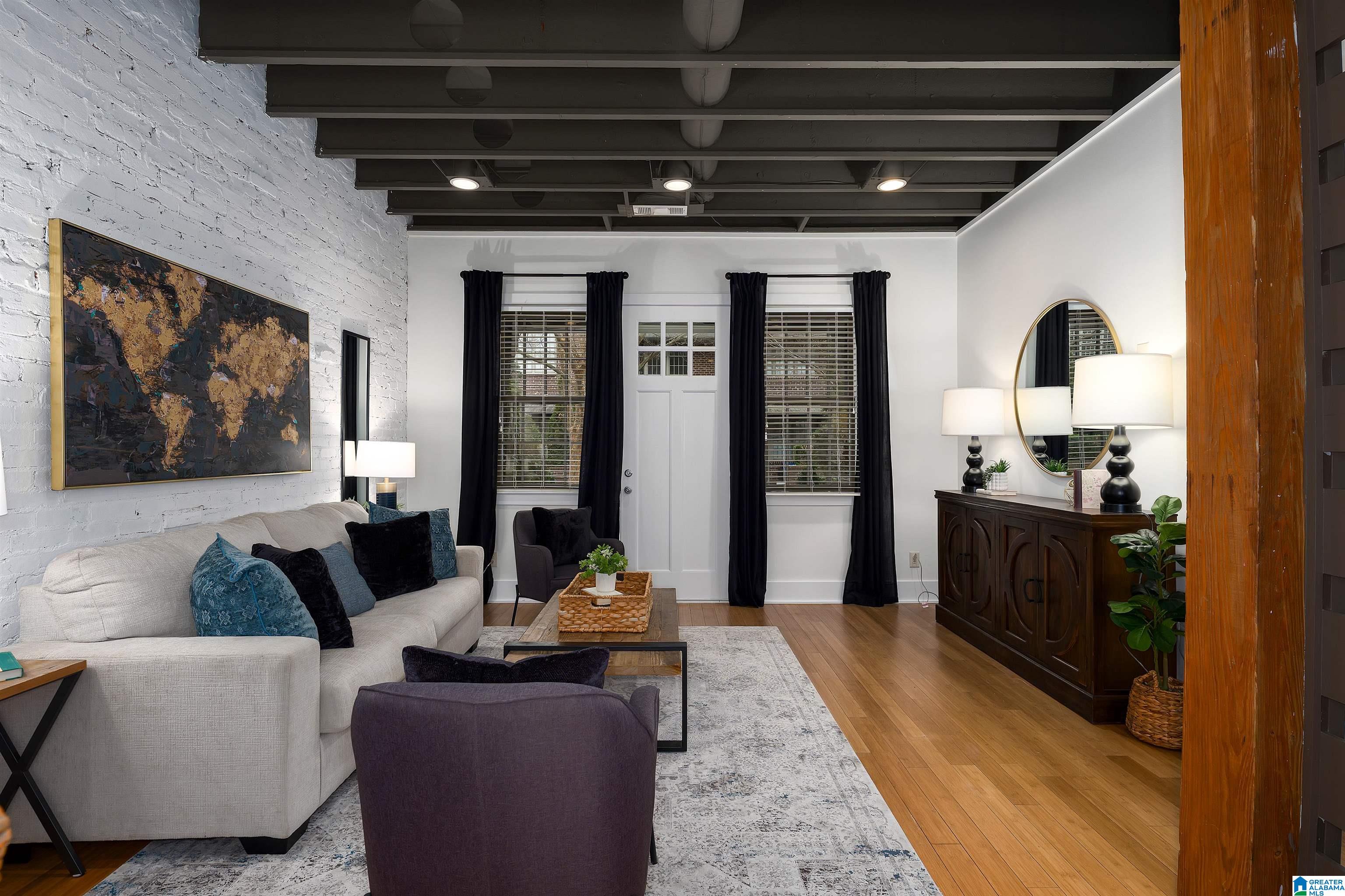 1103 BARRISTERS COURT