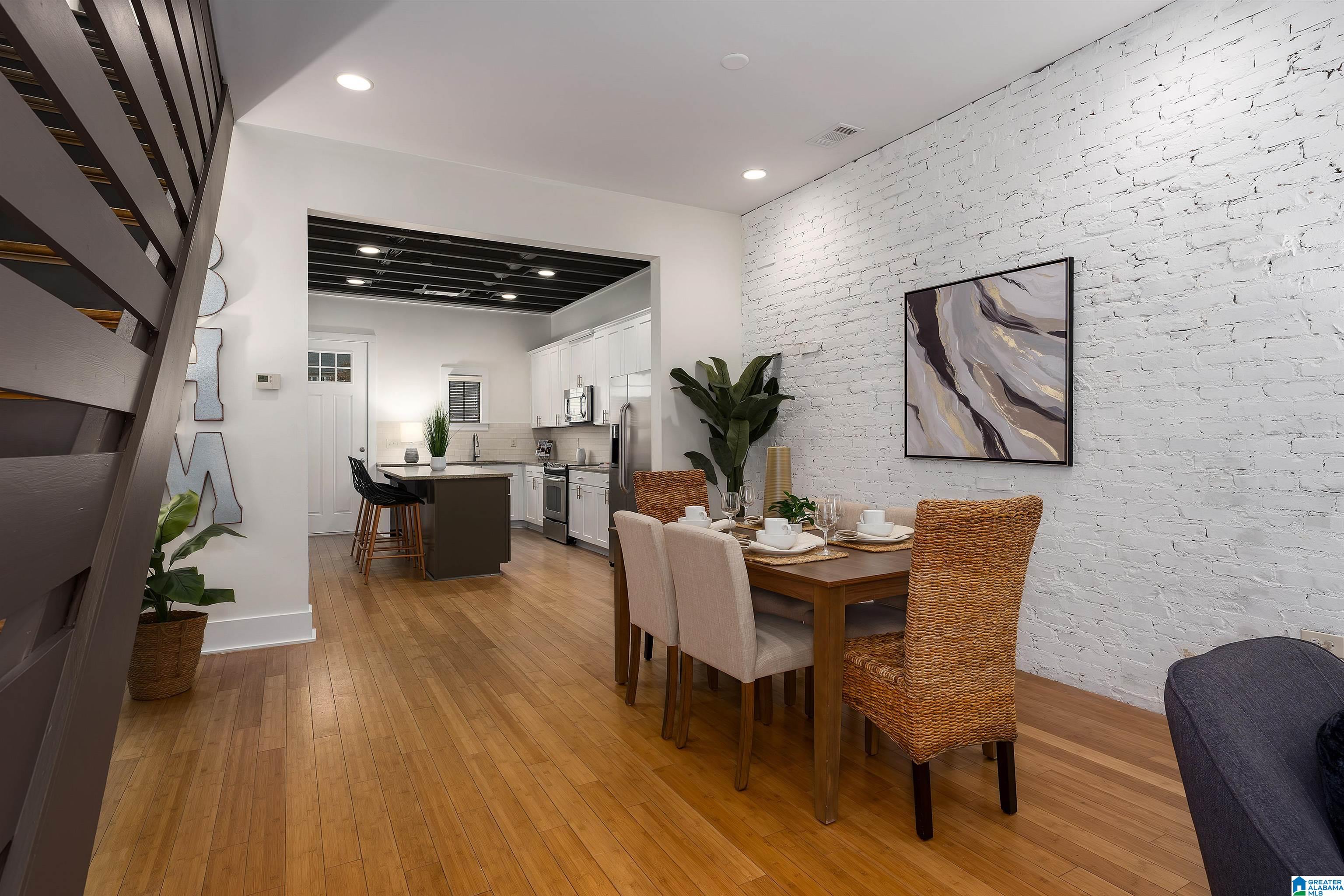 1103 BARRISTERS COURT