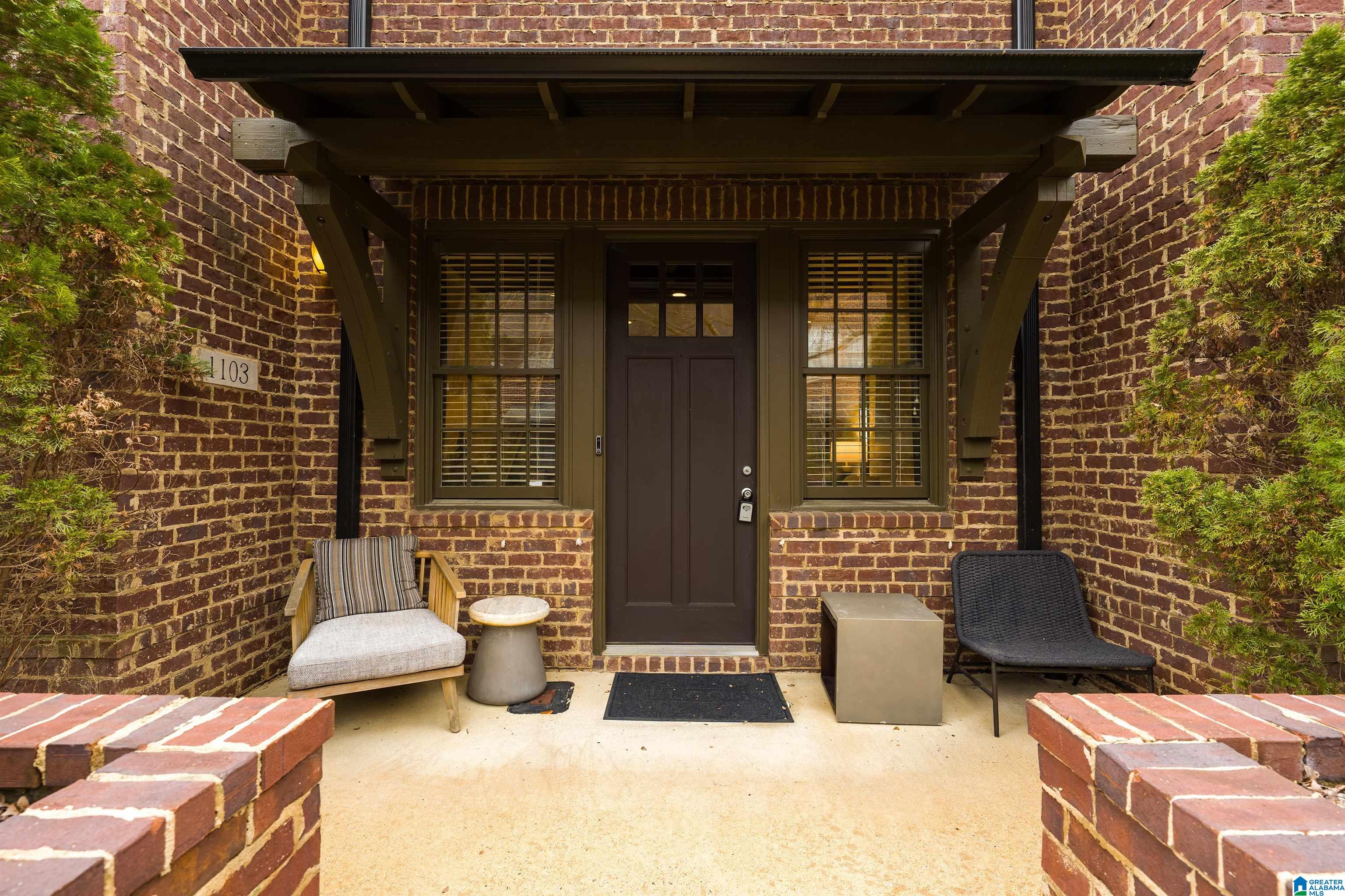 1103 BARRISTERS COURT