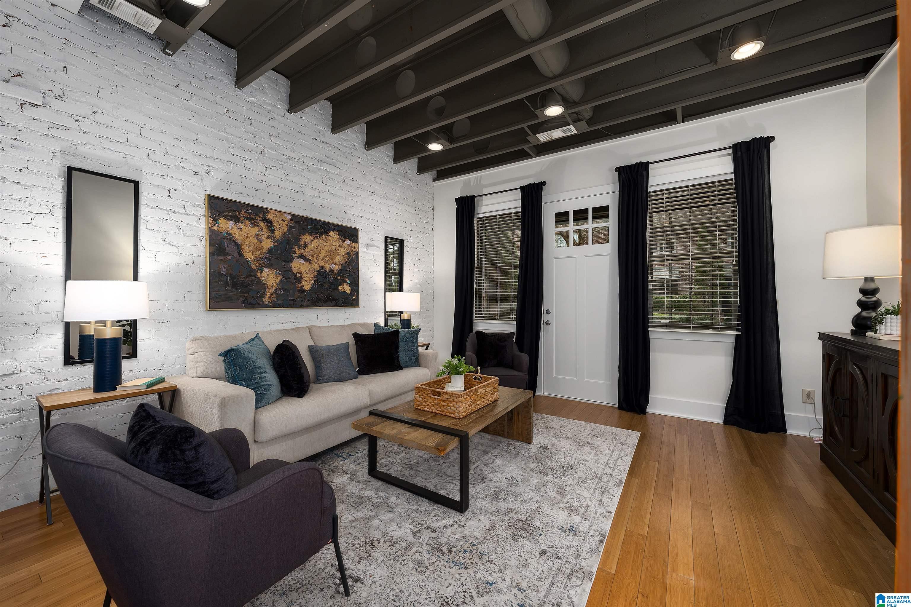 1103 BARRISTERS COURT