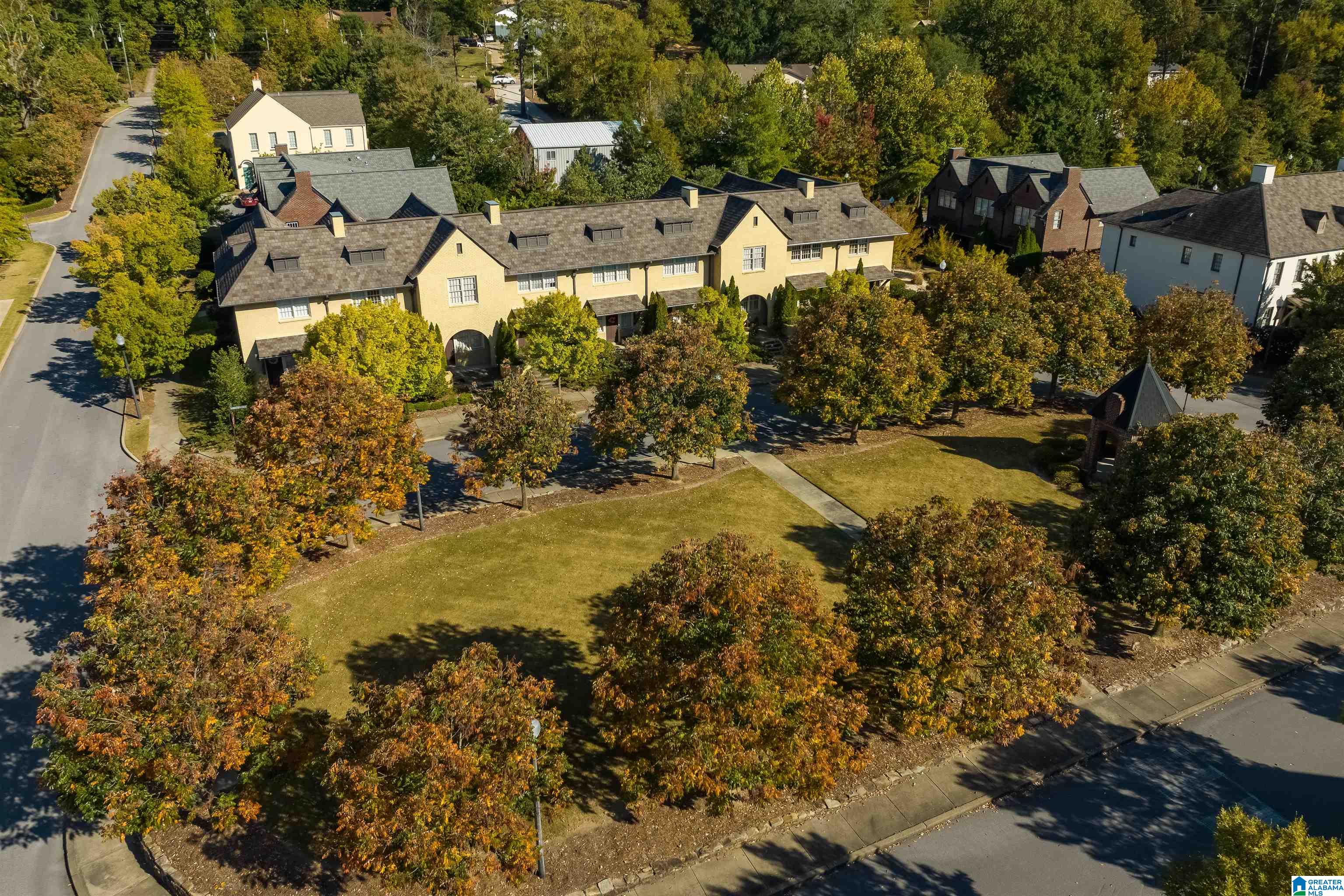 1103 BARRISTERS COURT