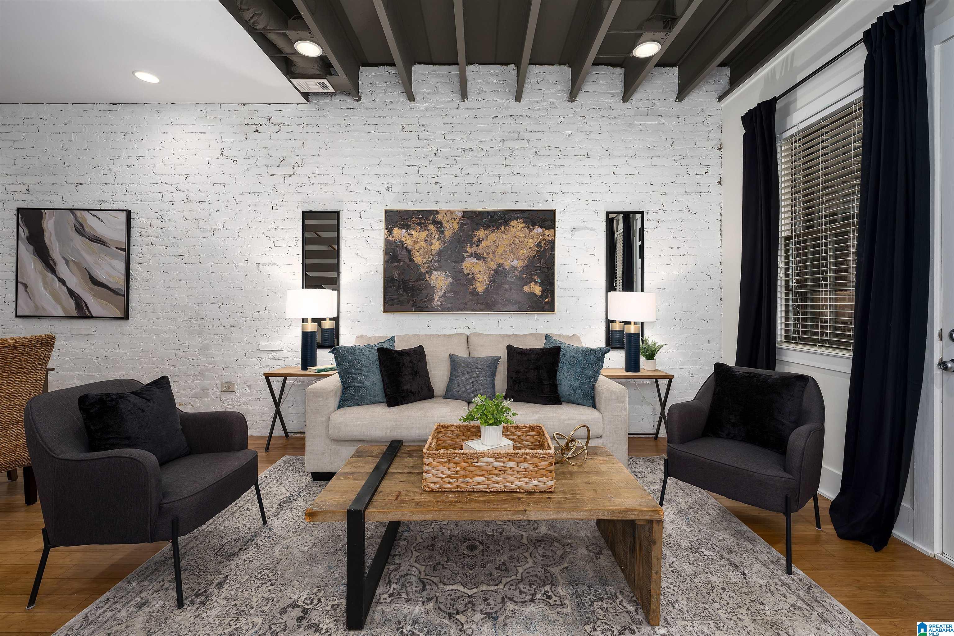 1103 BARRISTERS COURT