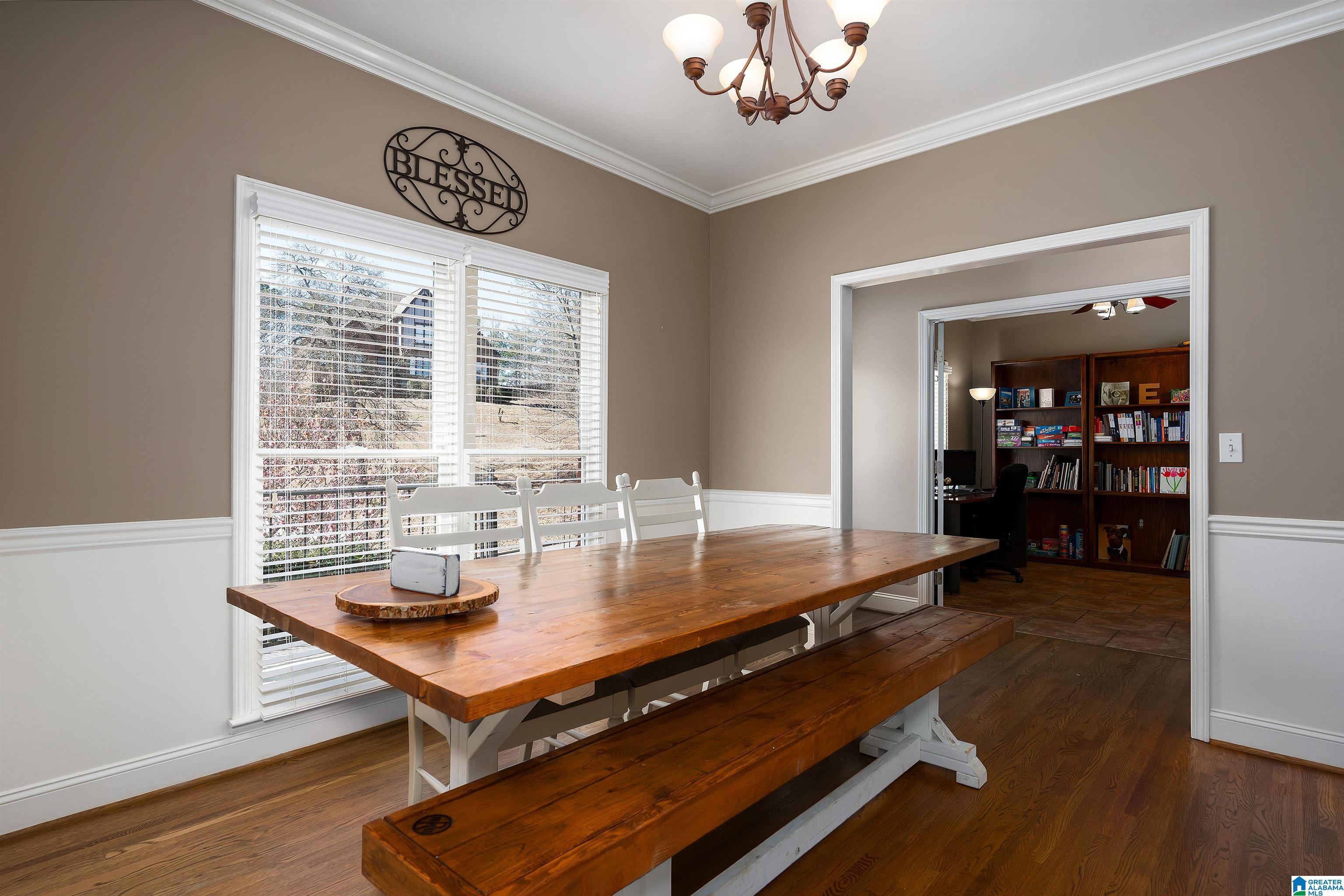 114 CHESTNUT FOREST CIRCLE