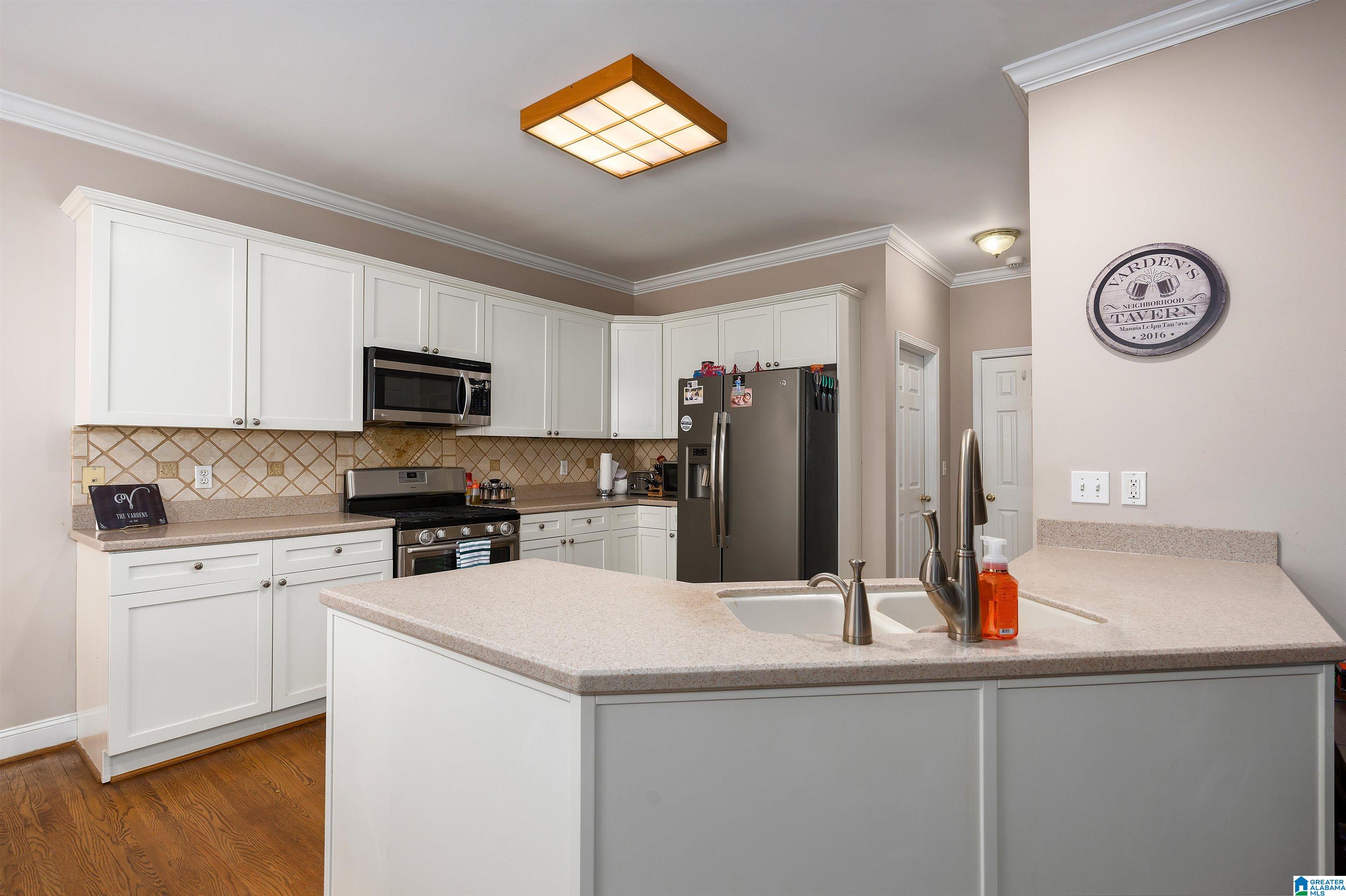 114 CHESTNUT FOREST CIRCLE