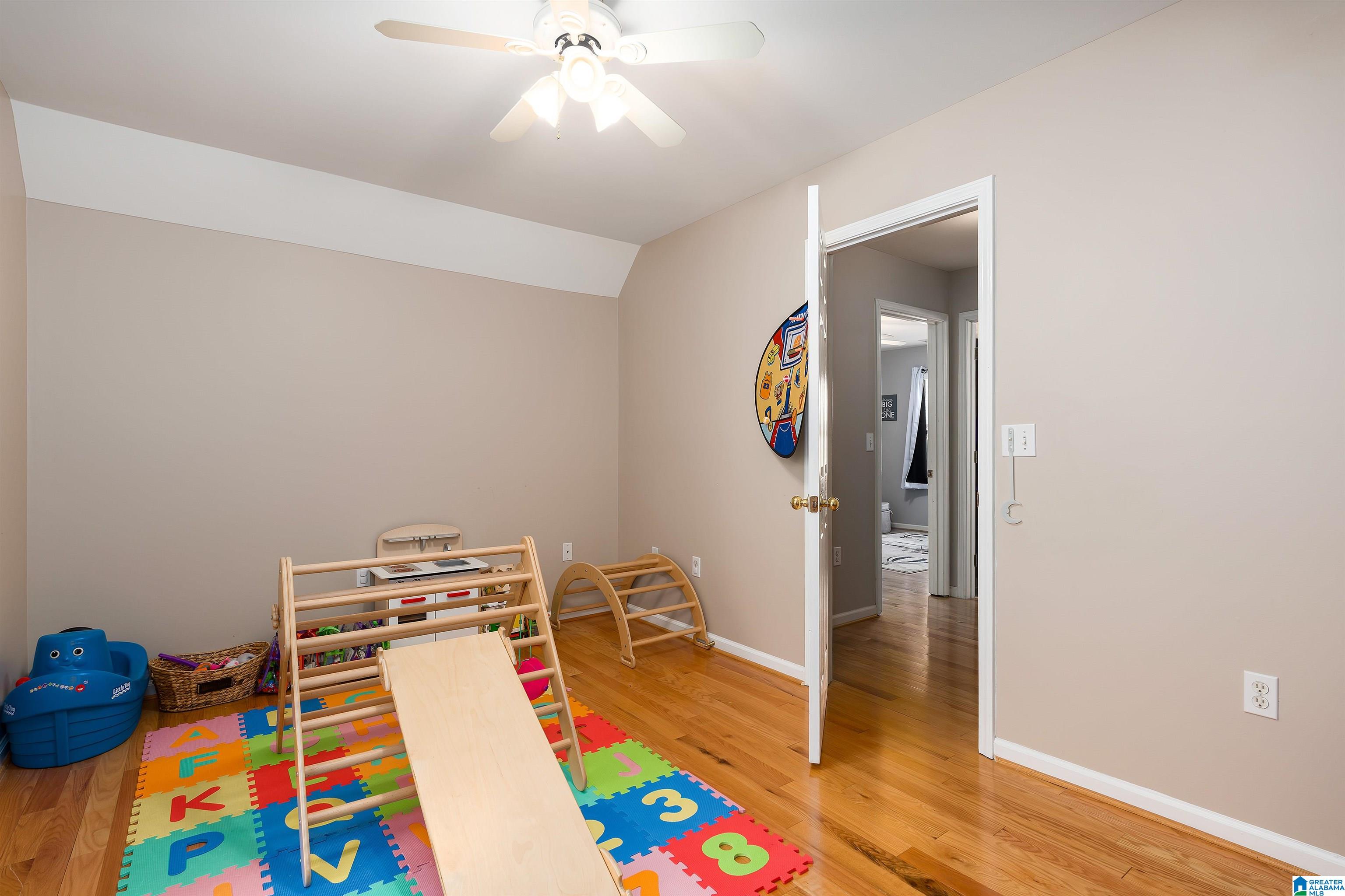 114 CHESTNUT FOREST CIRCLE