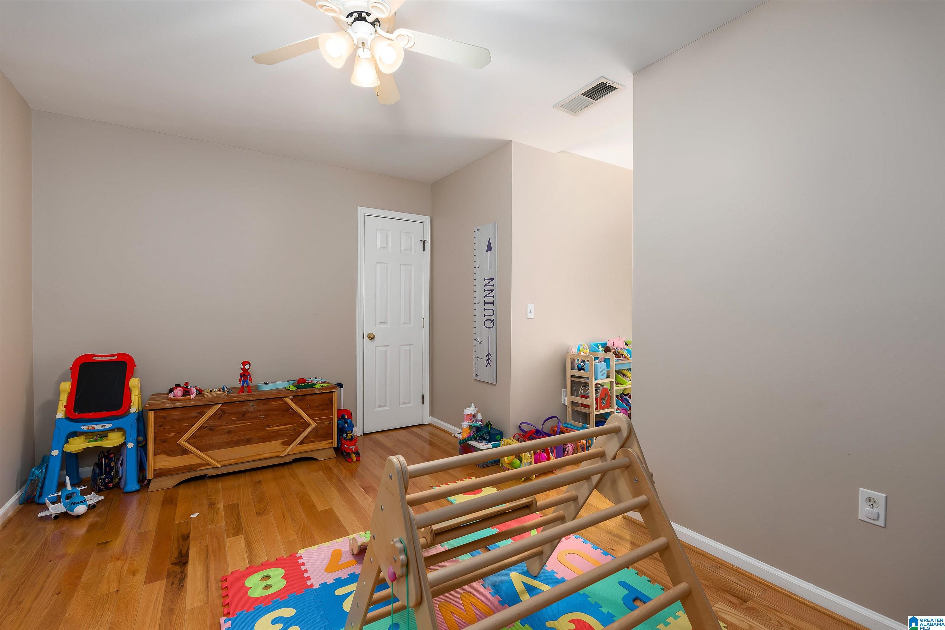 114 CHESTNUT FOREST CIRCLE