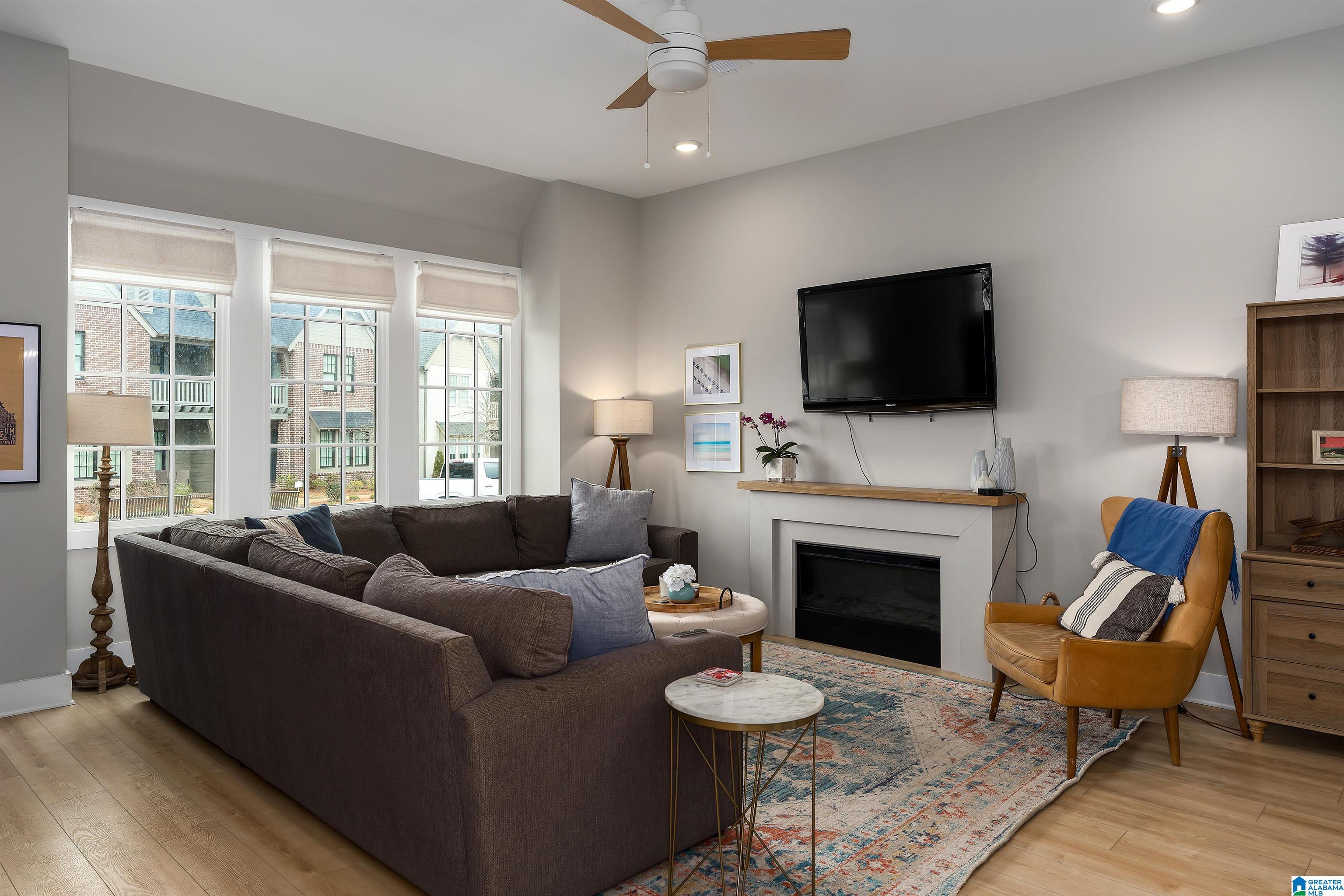 4796 ARDEN WAY