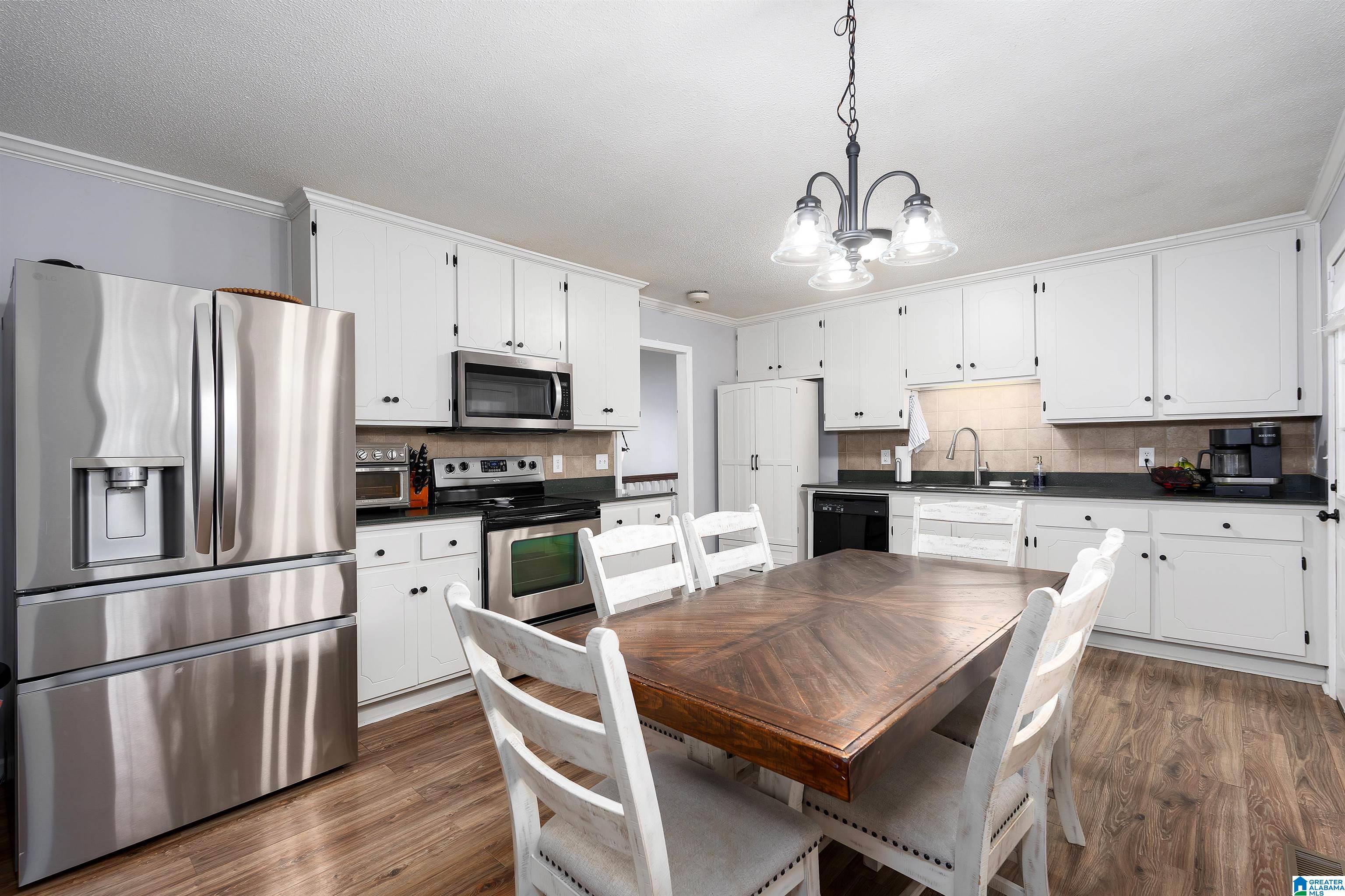 322 SOUTHERN HILLS DRIVE