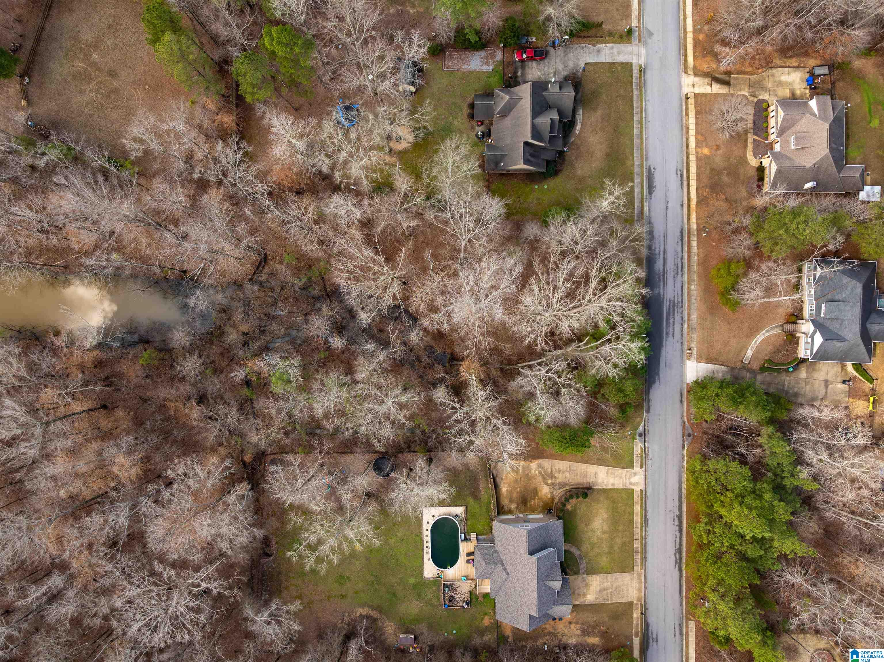 135 GLENSTONE DRIVE 16