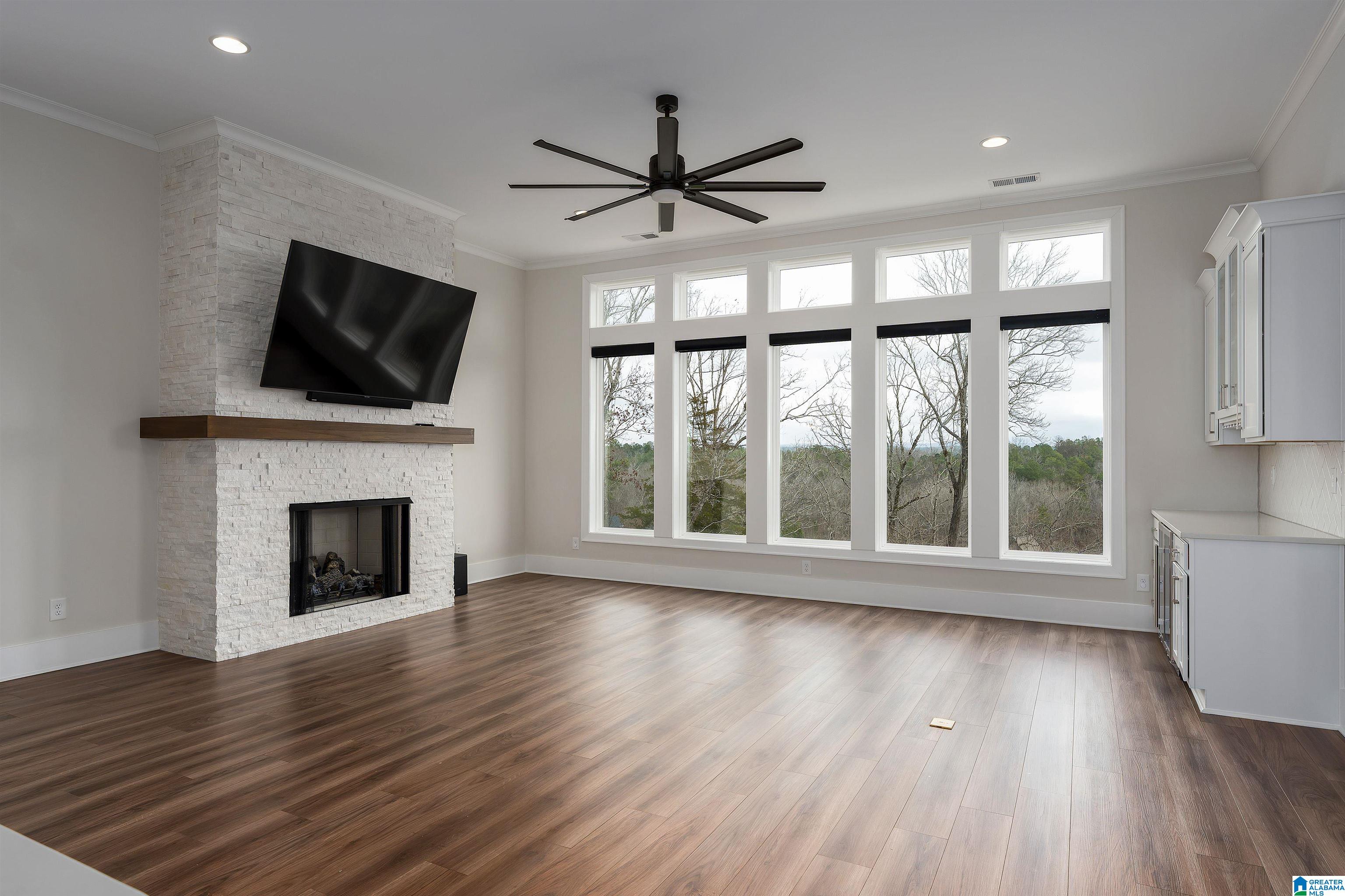 1903 BLACKRIDGE ROAD