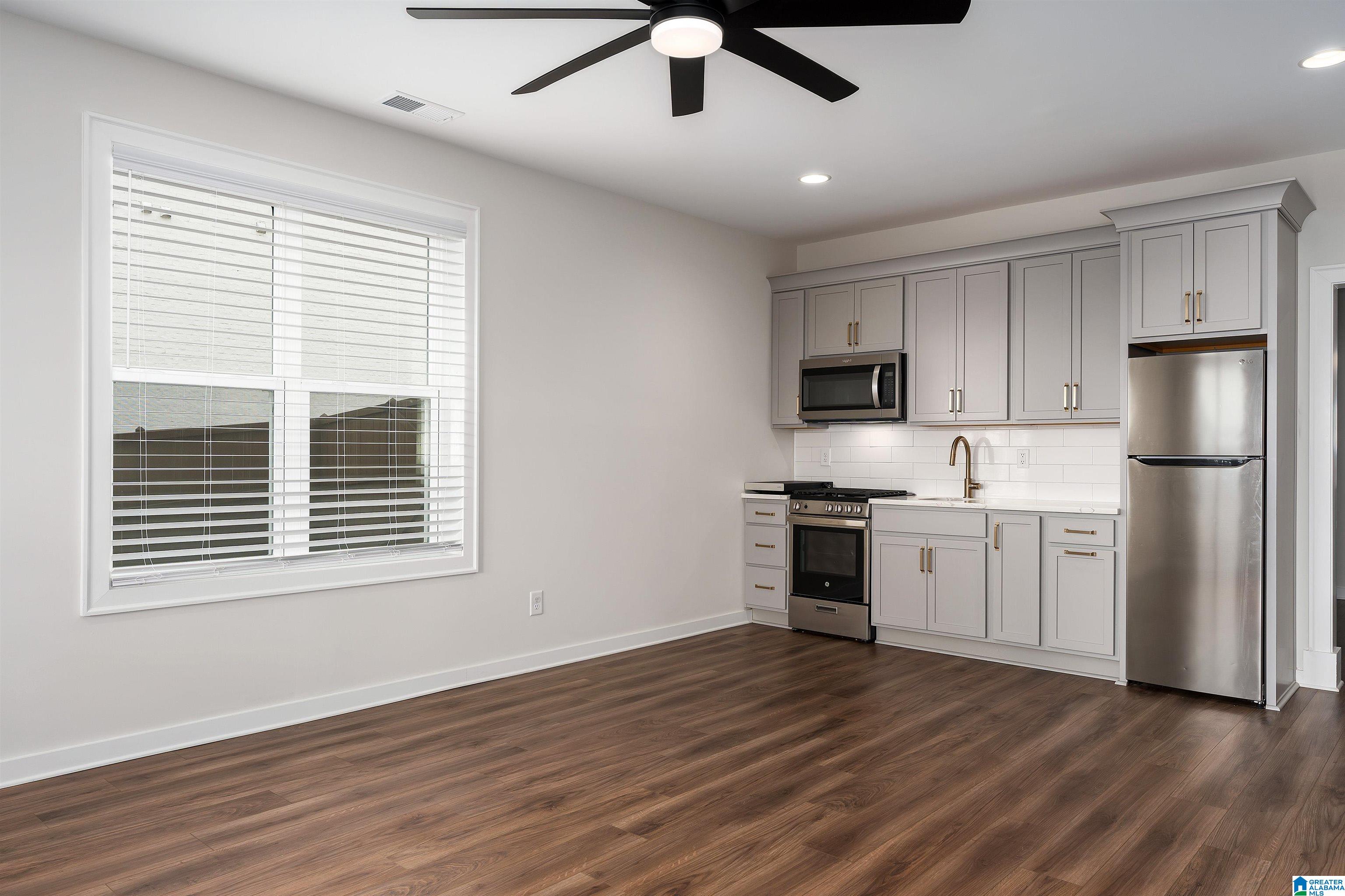 1903 BLACKRIDGE ROAD