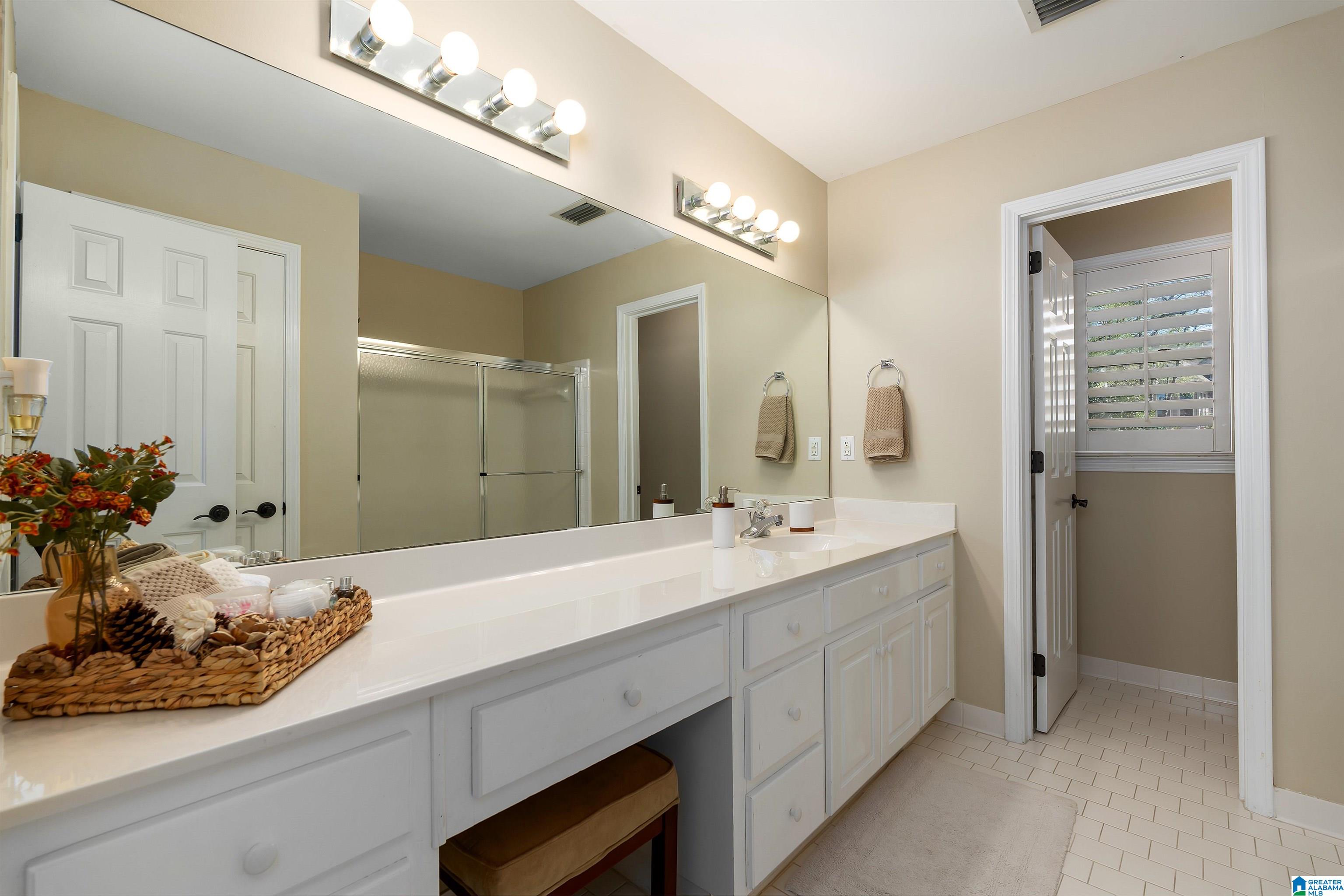 2032 SHANDWICK TERRACE