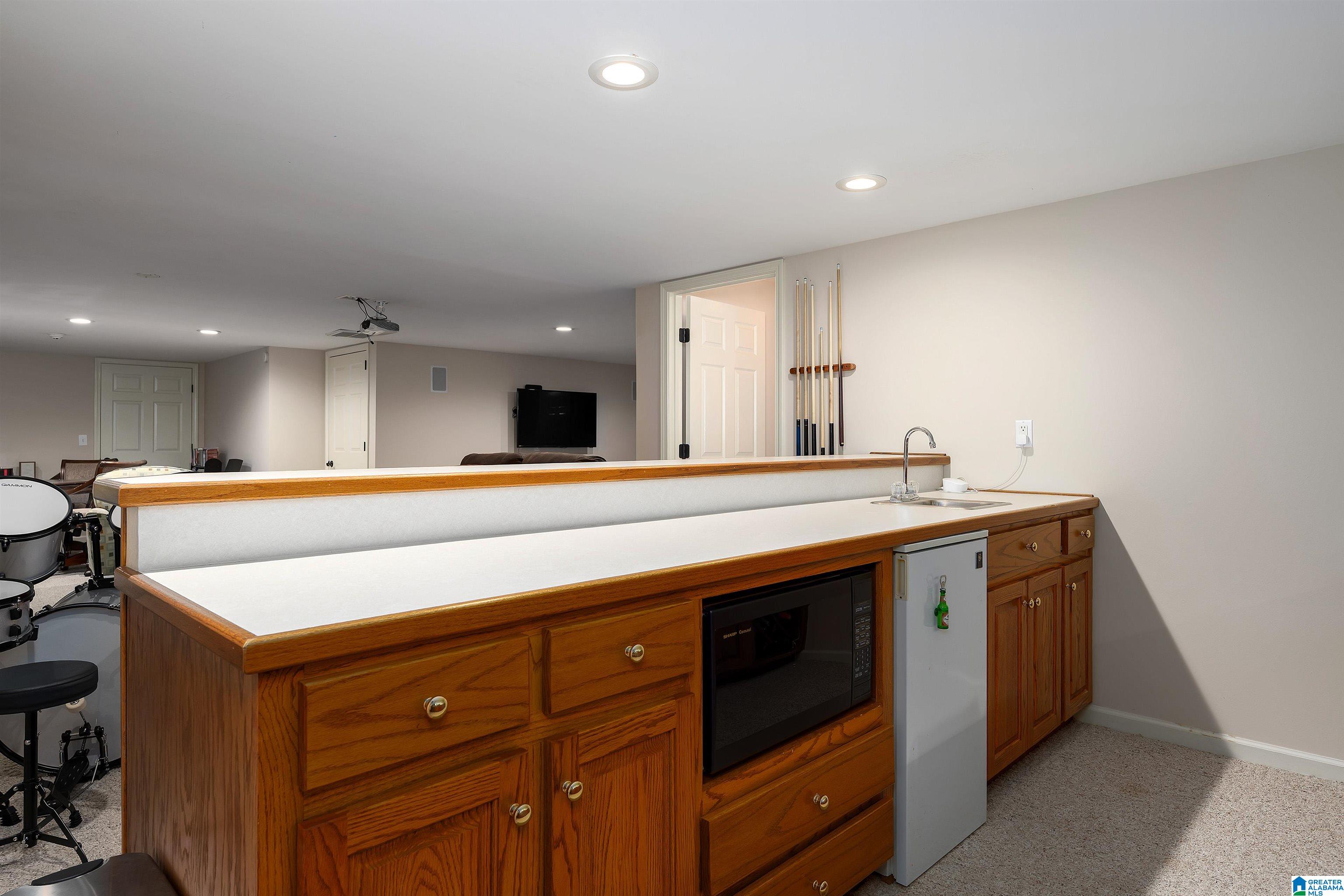 2032 SHANDWICK TERRACE