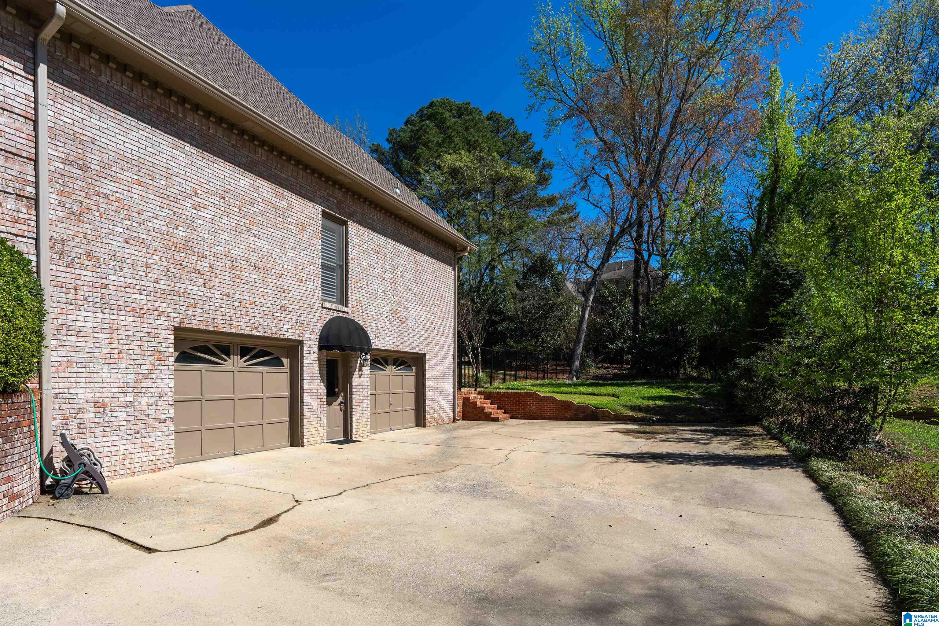 2032 SHANDWICK TERRACE