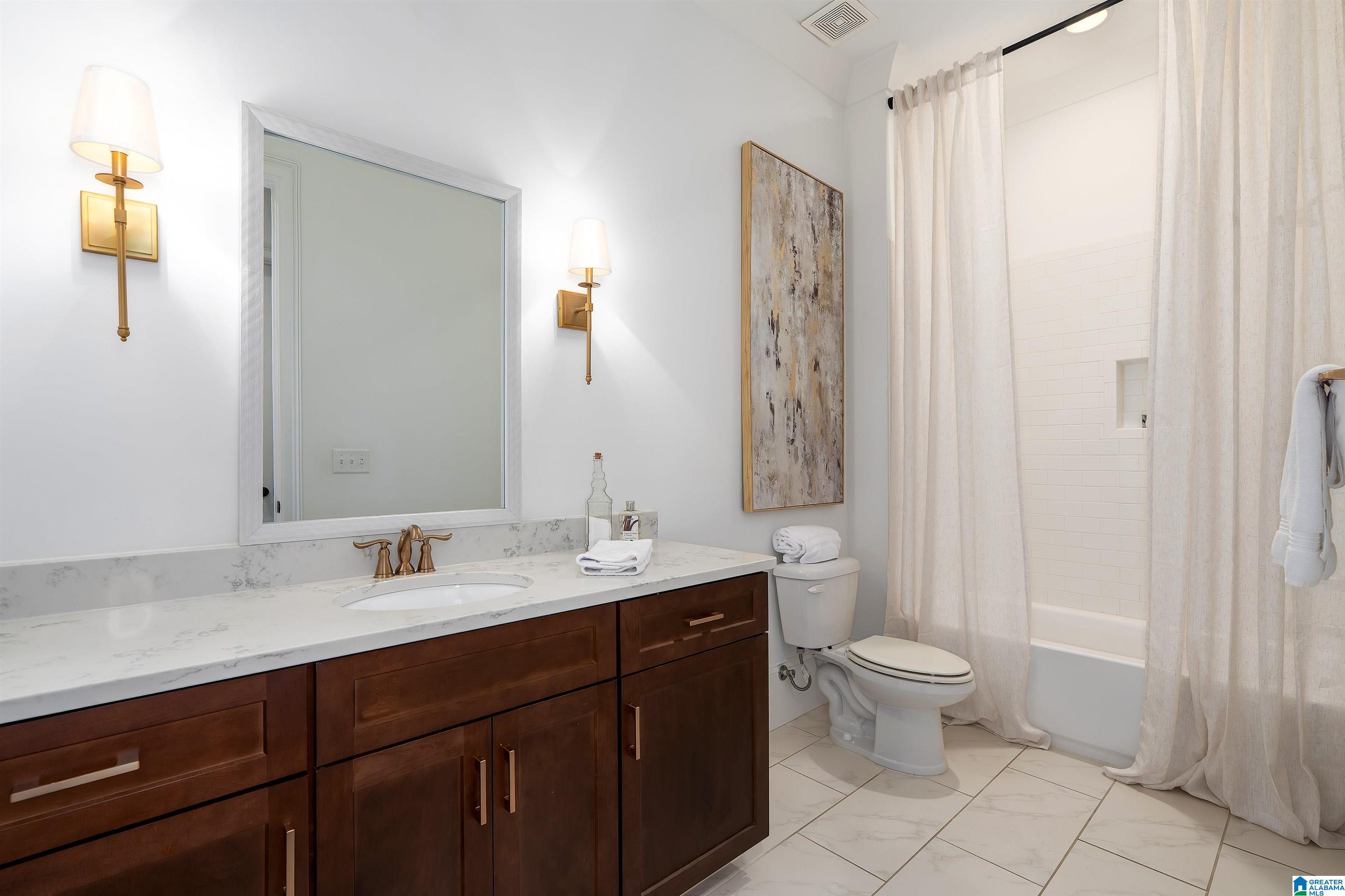 4391 VILLAGE GREEN CIRCLE