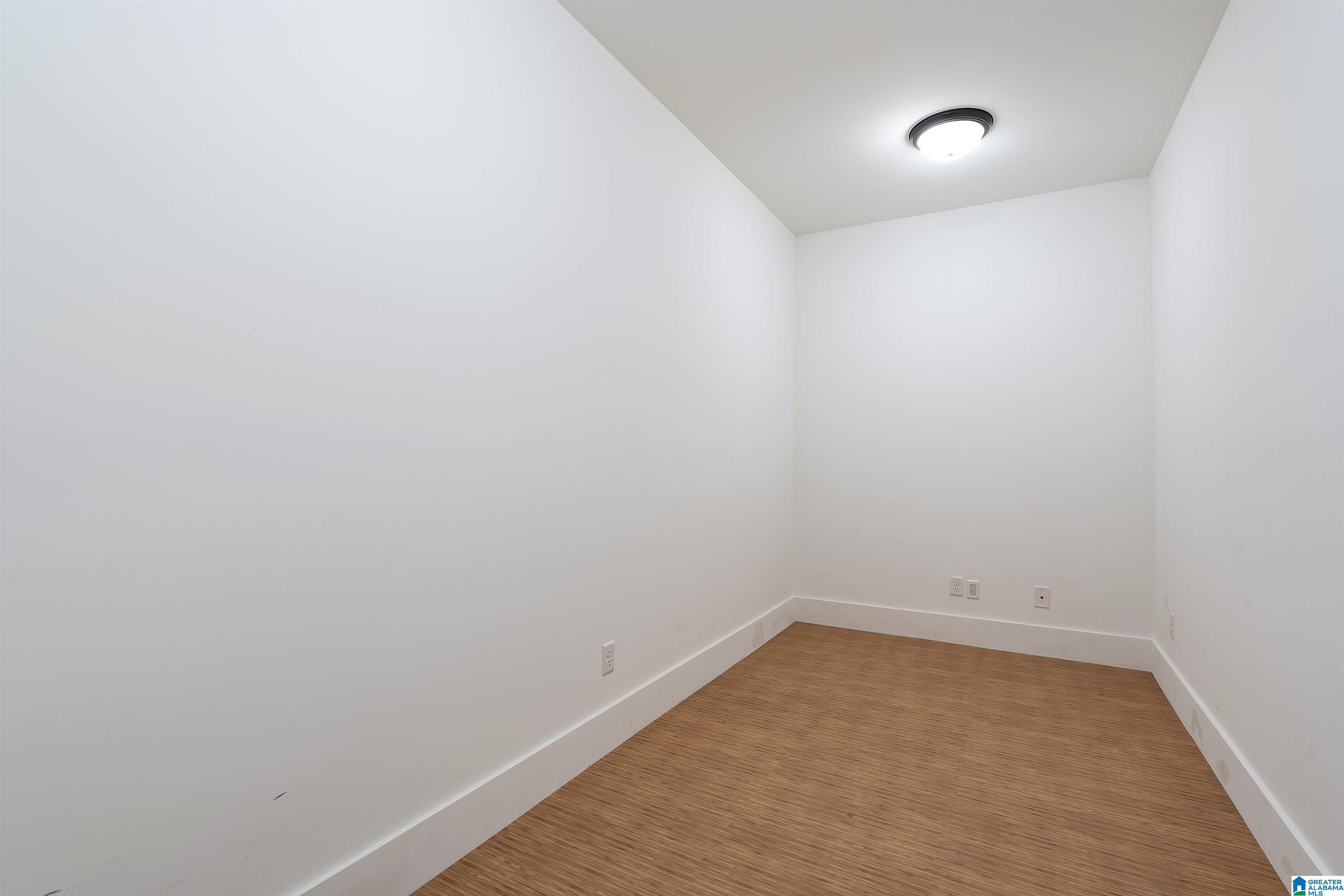 4391 VILLAGE GREEN CIRCLE