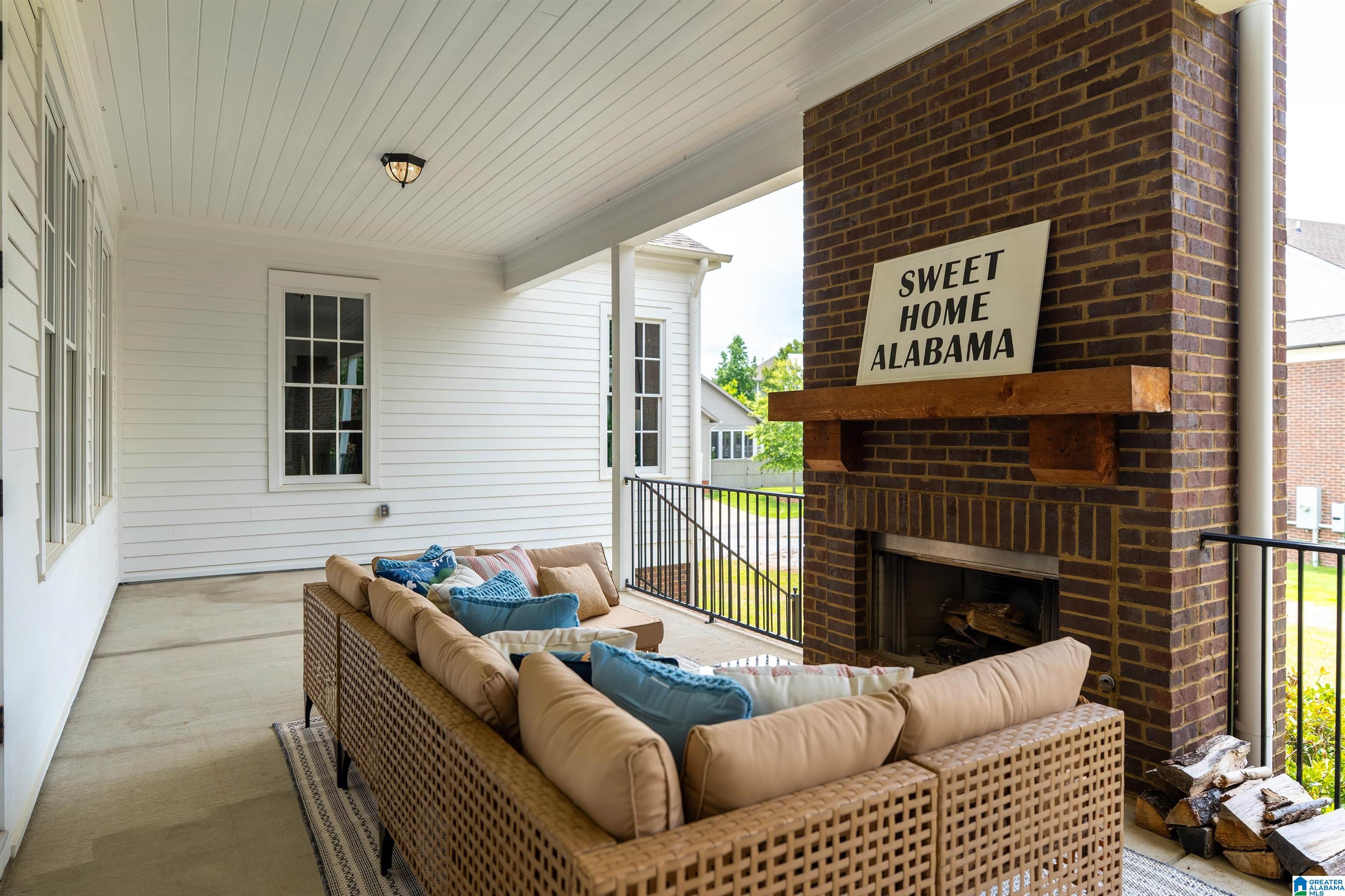 4391 VILLAGE GREEN CIRCLE