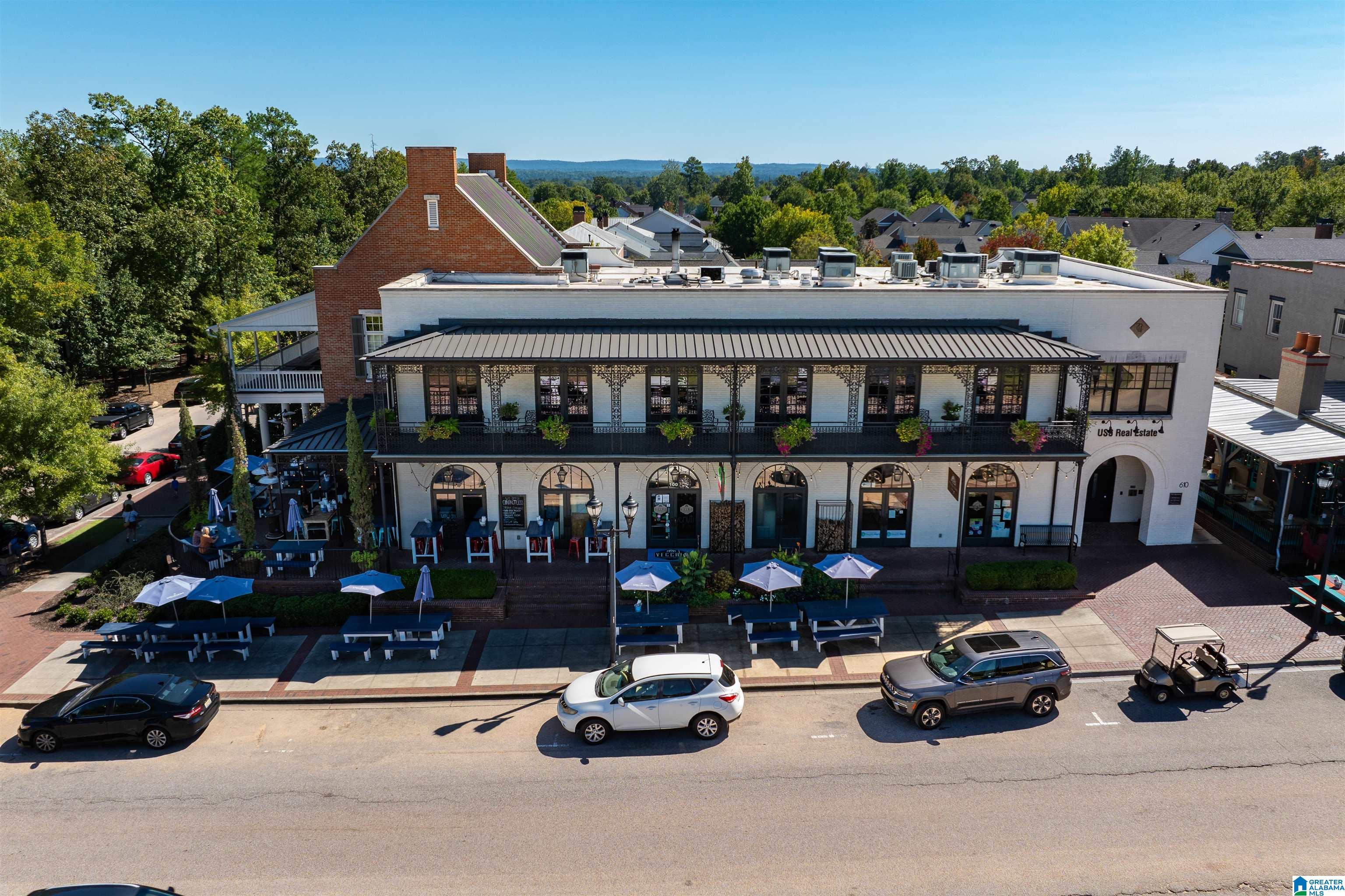 4391 VILLAGE GREEN CIRCLE