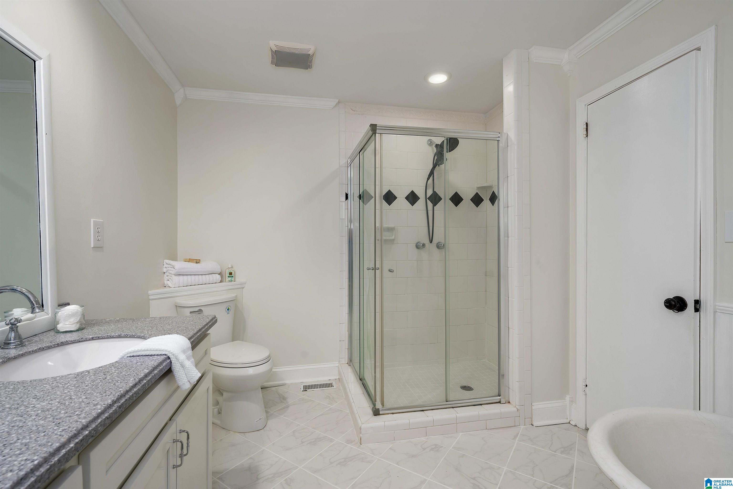 1218 SOUTHWIND DRIVE