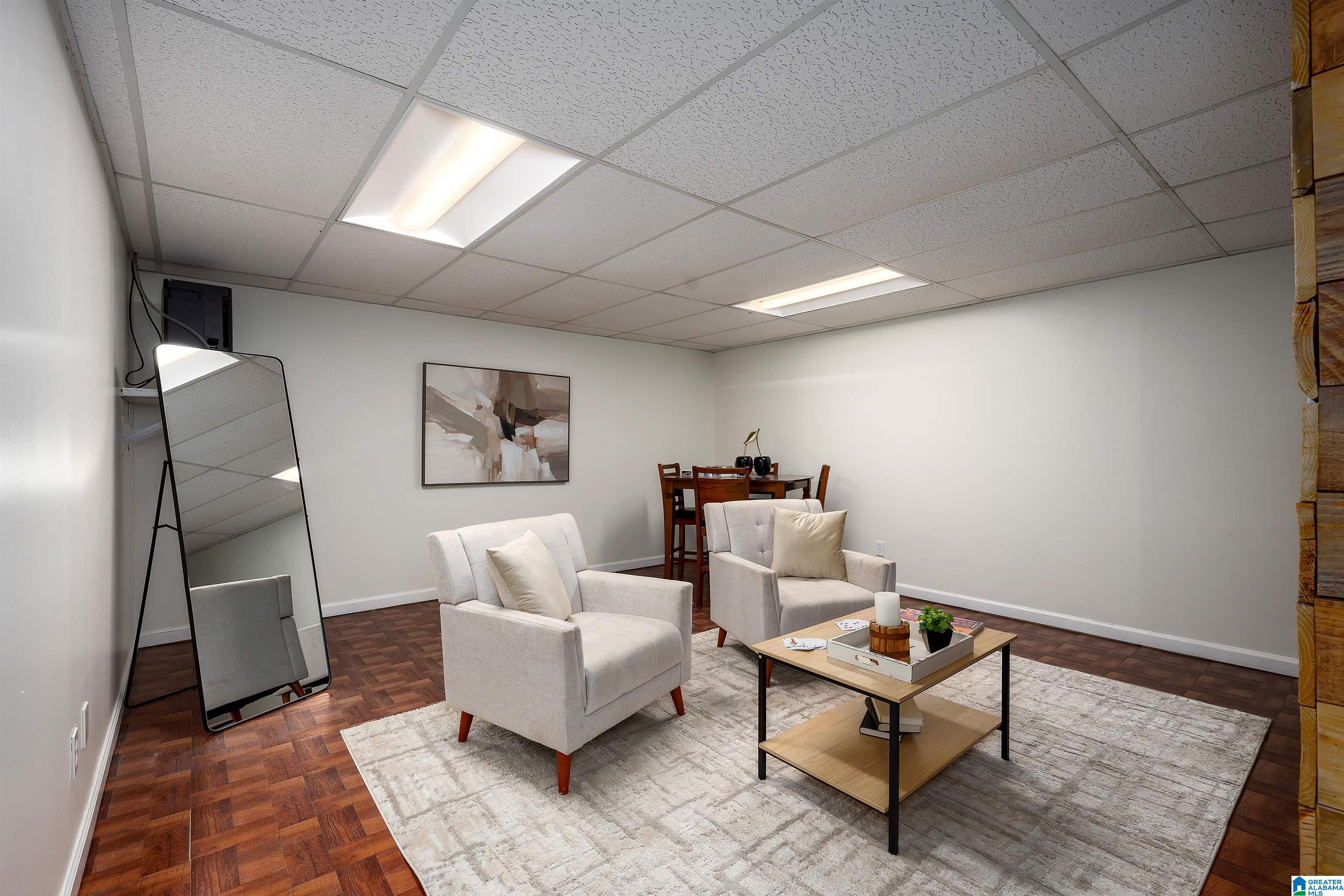 1218 SOUTHWIND DRIVE