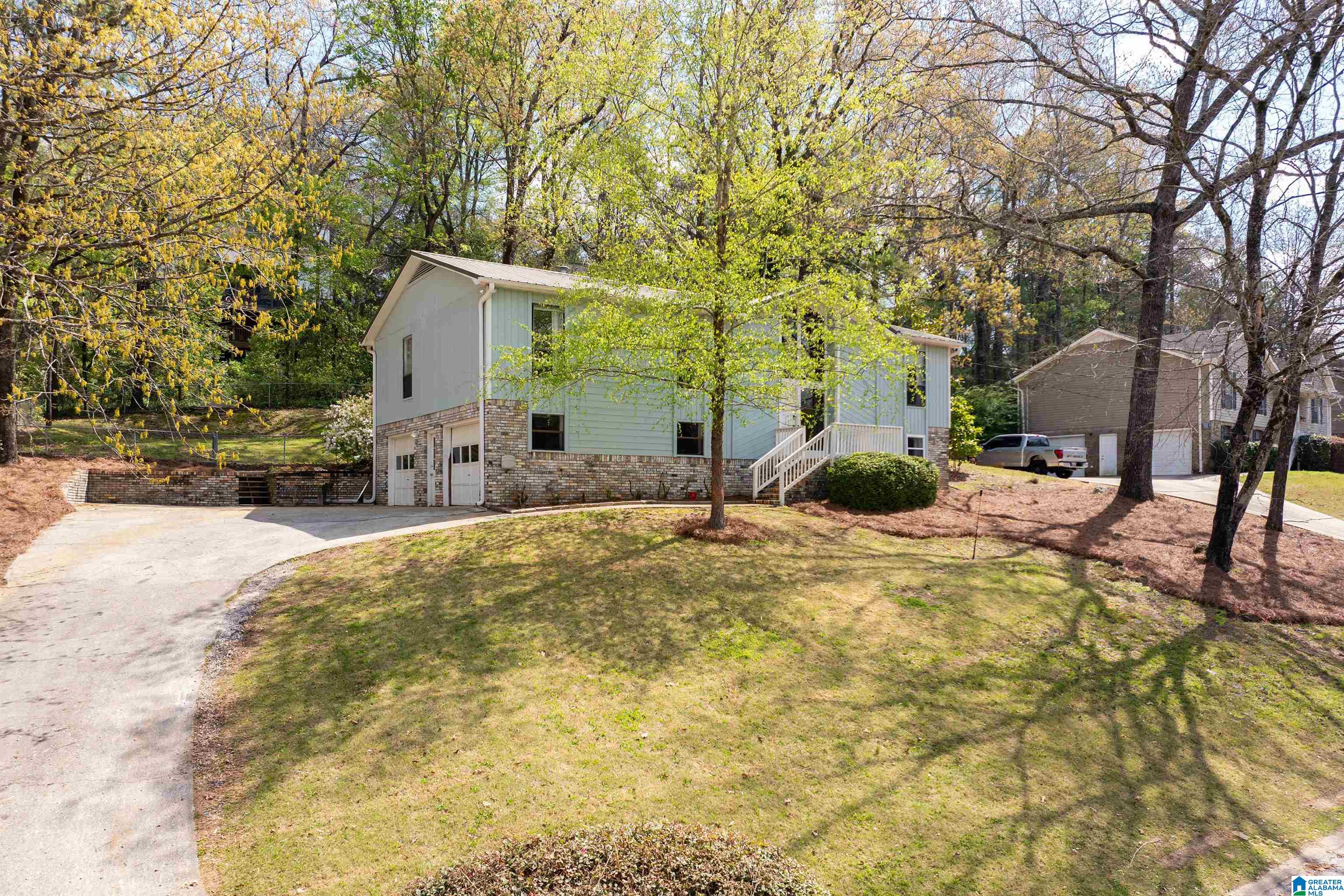 1218 SOUTHWIND DRIVE