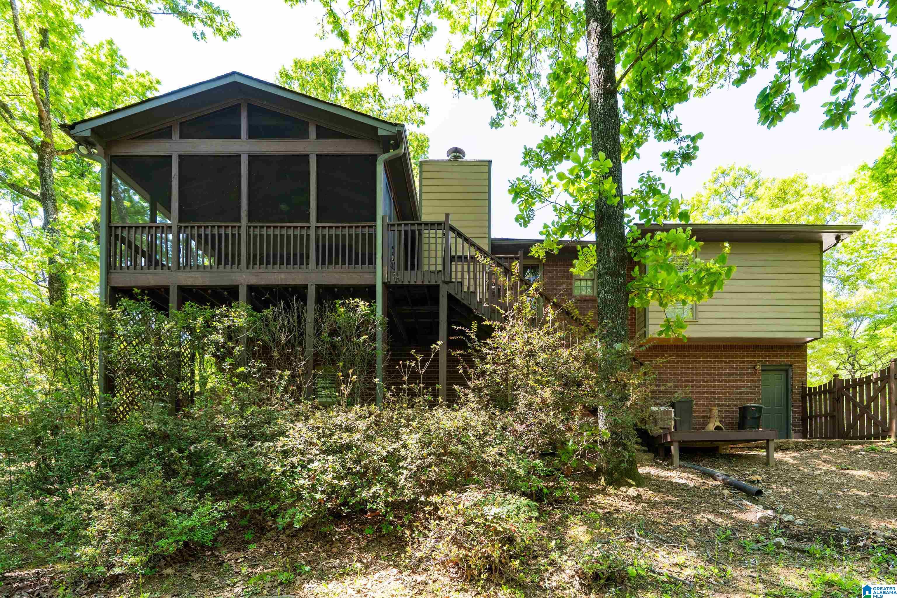 1420 E WHIRLAWAY