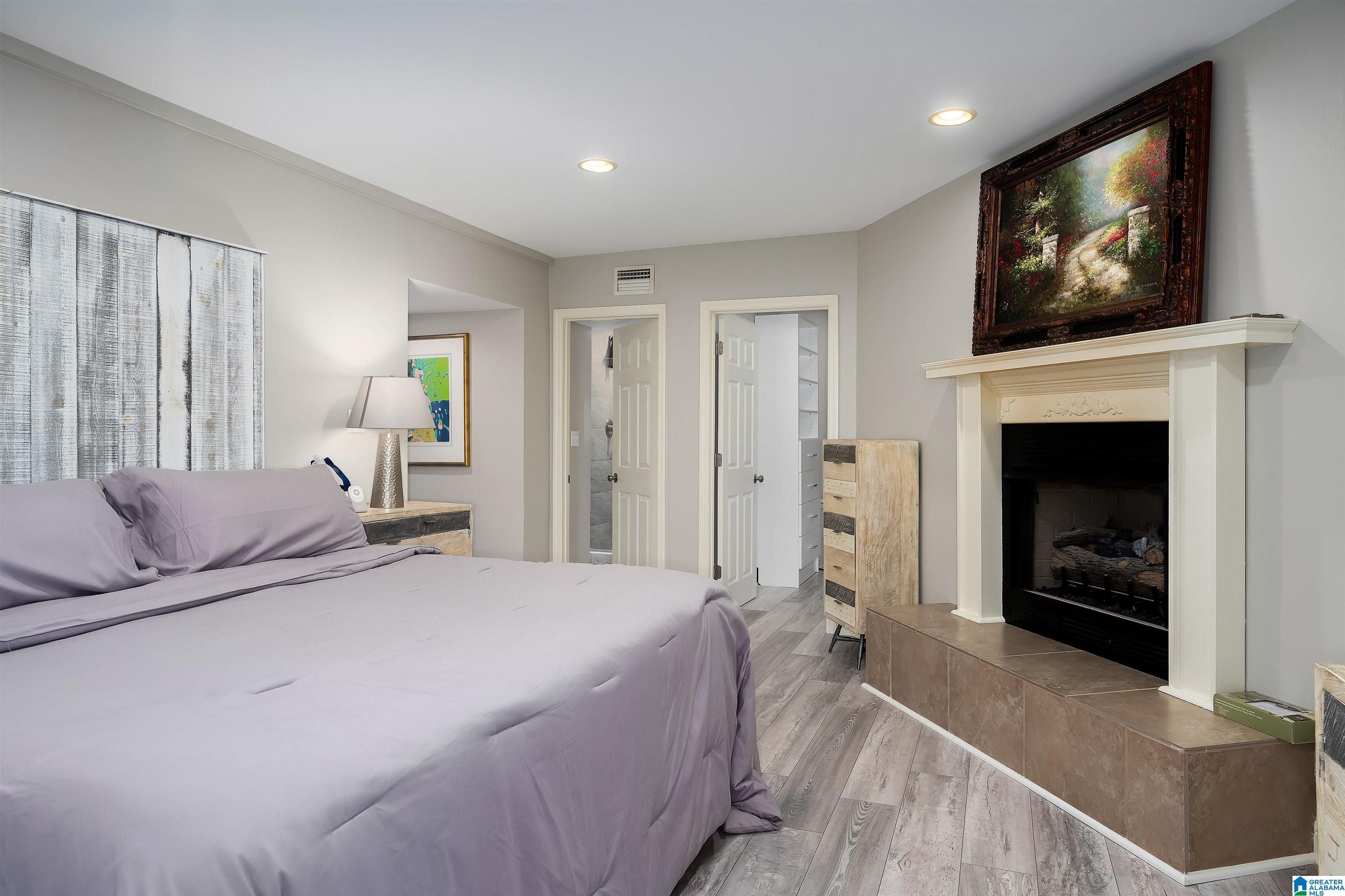 2633 SOUTHVIEW PLACE