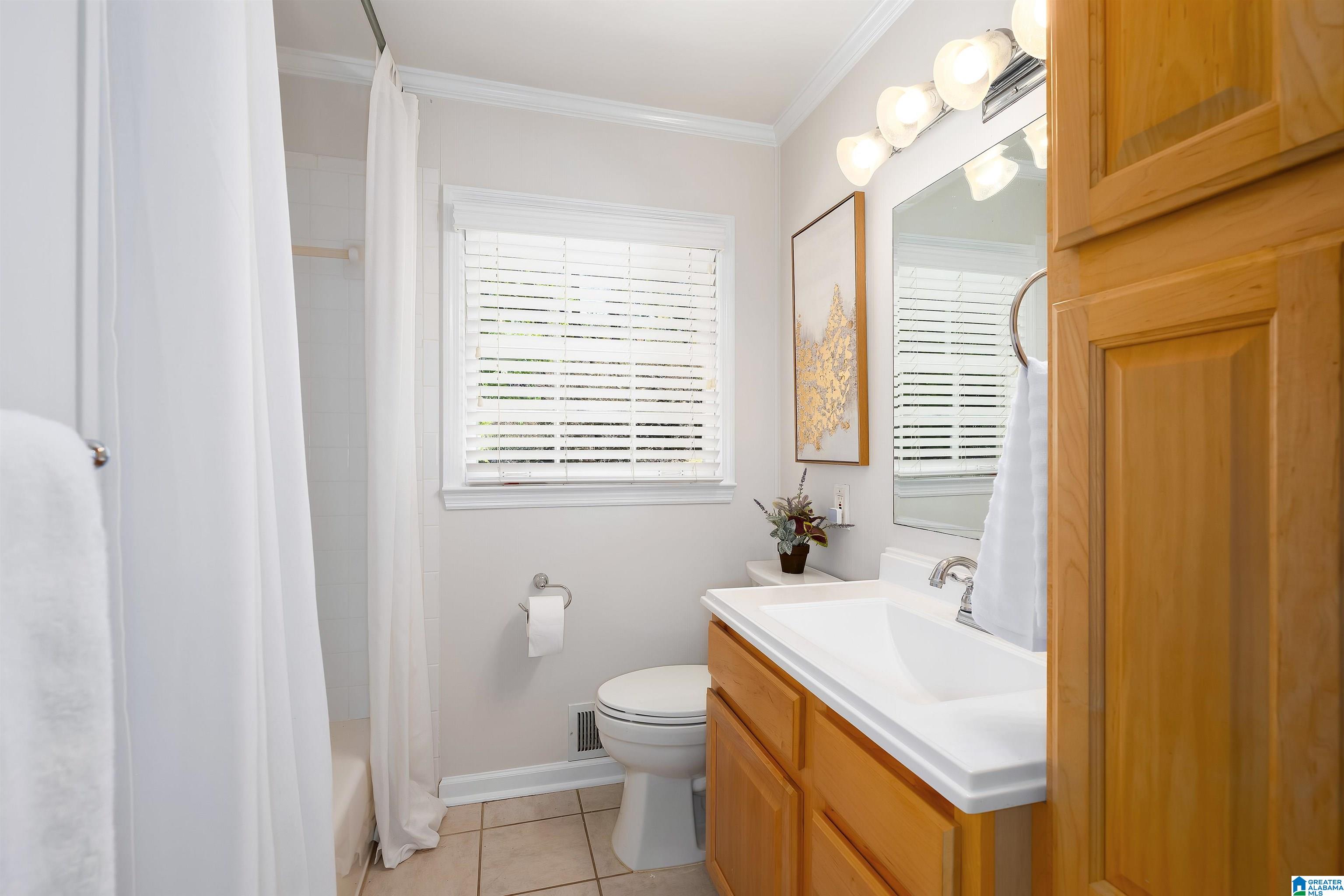 2633 SOUTHVIEW PLACE