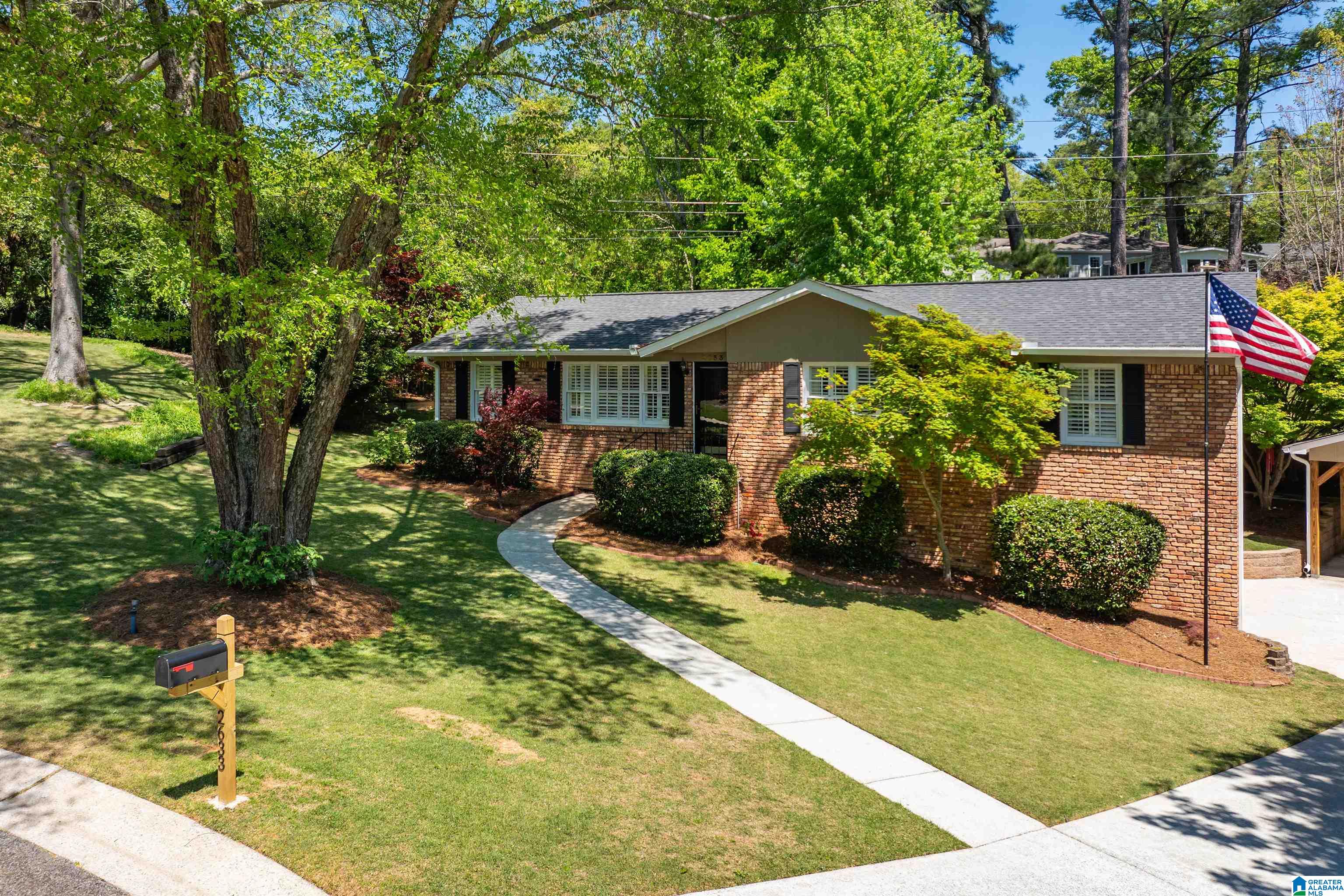 2633 SOUTHVIEW PLACE