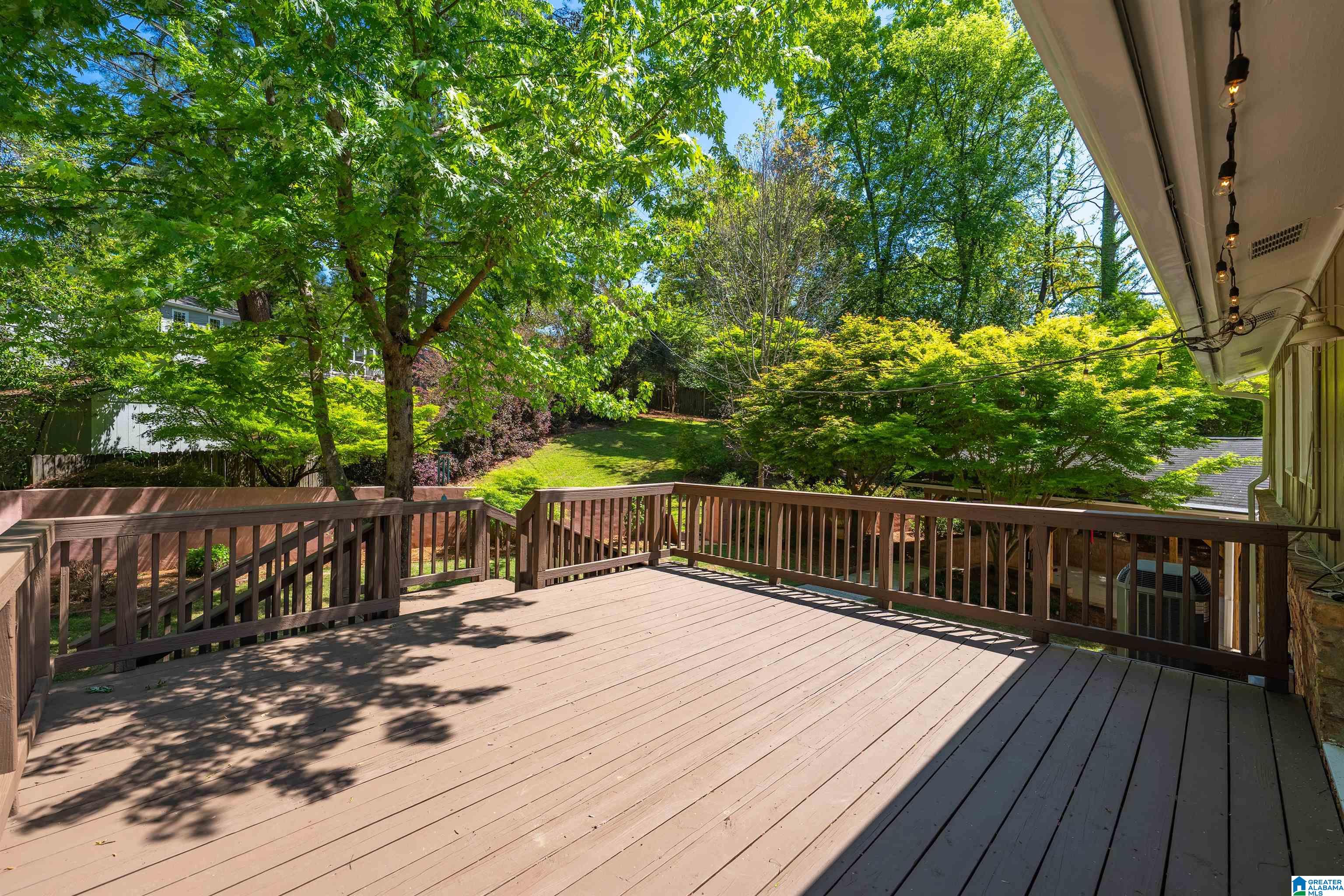 2633 SOUTHVIEW PLACE
