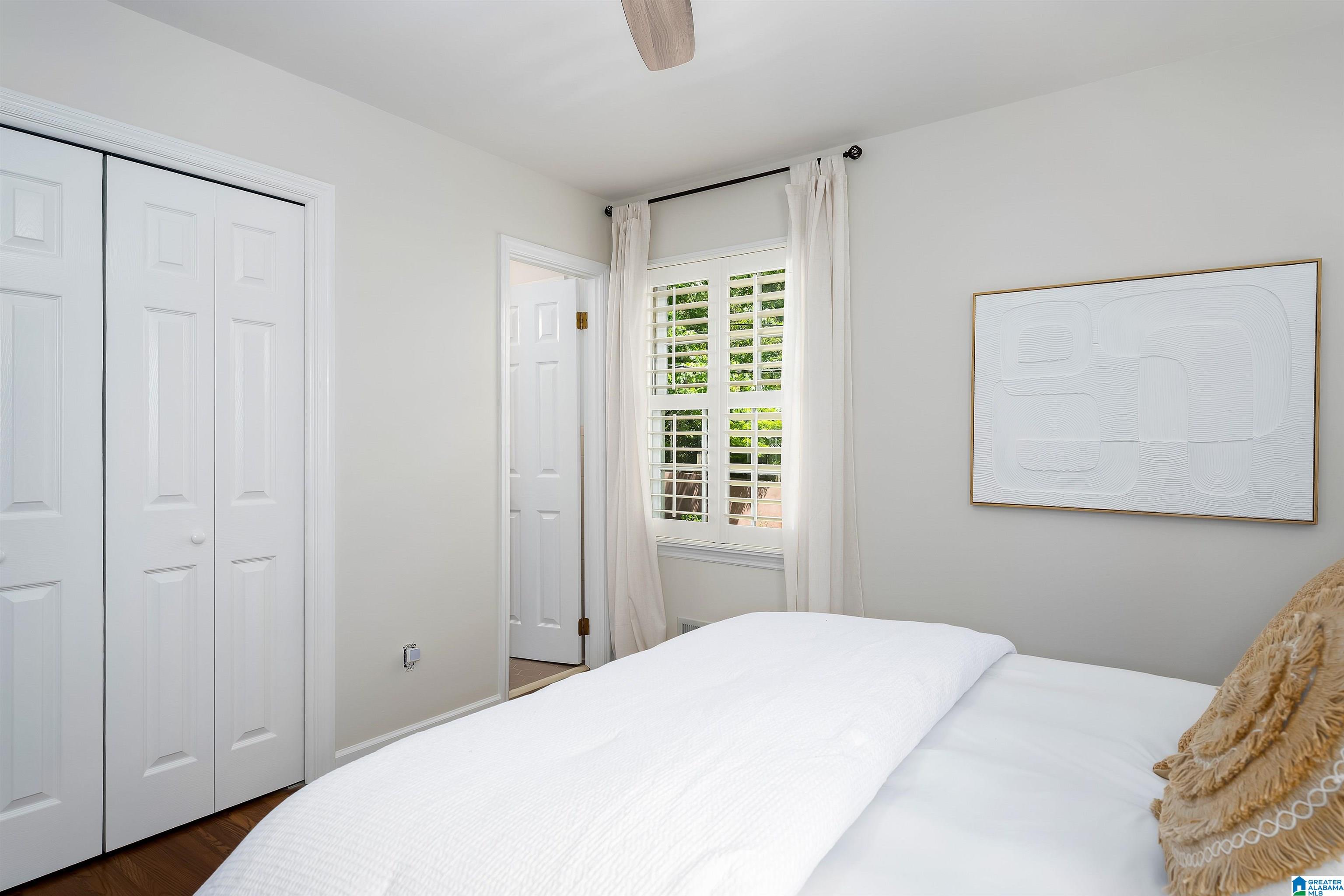 2633 SOUTHVIEW PLACE
