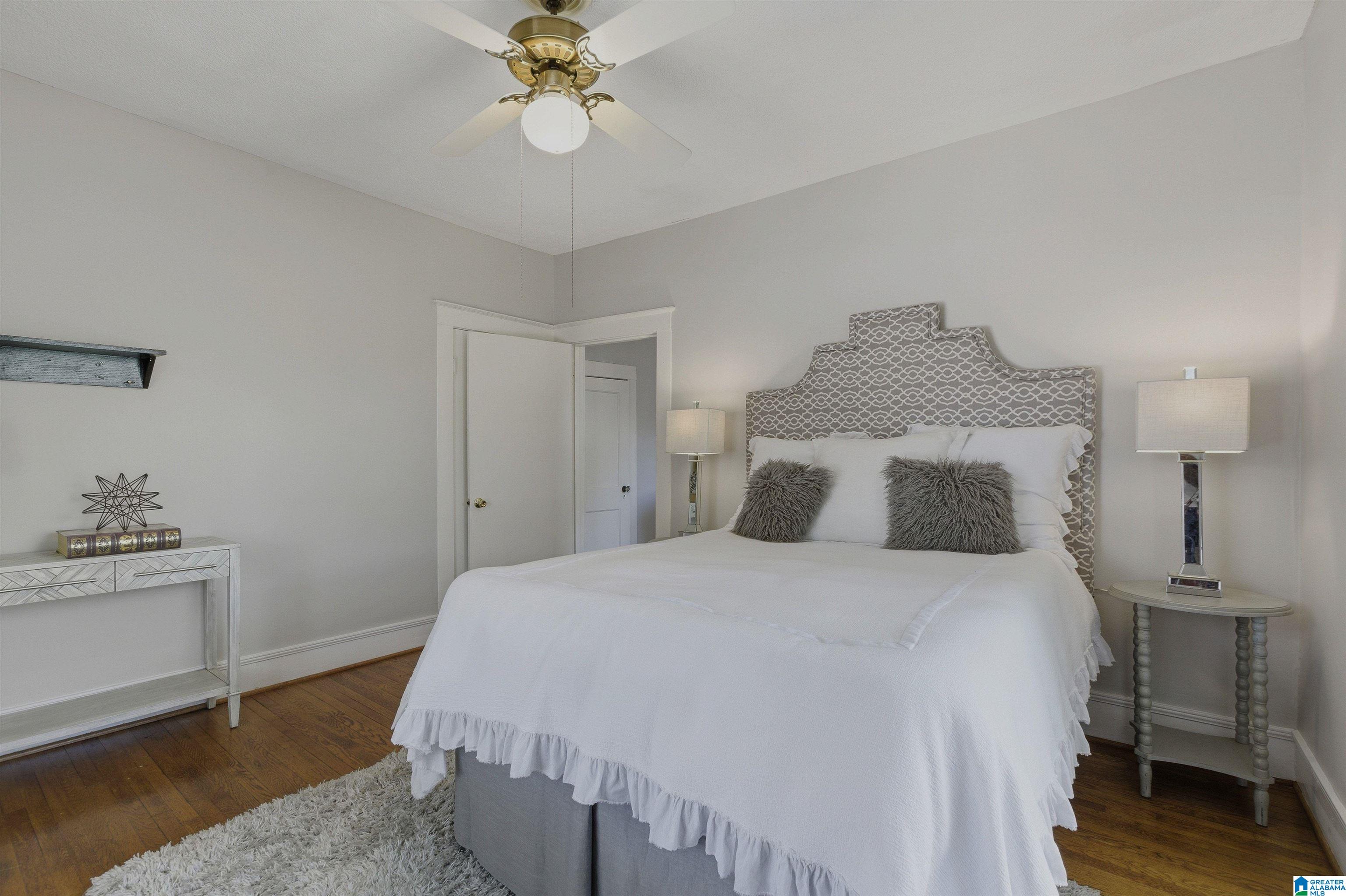 2705 S CALDWELL AVENUE