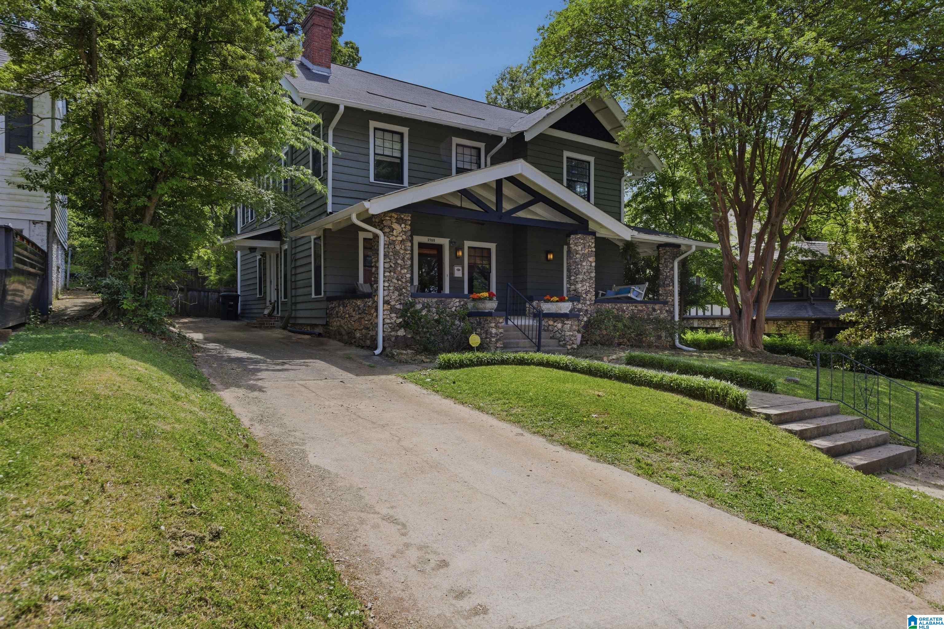 2705 S CALDWELL AVENUE