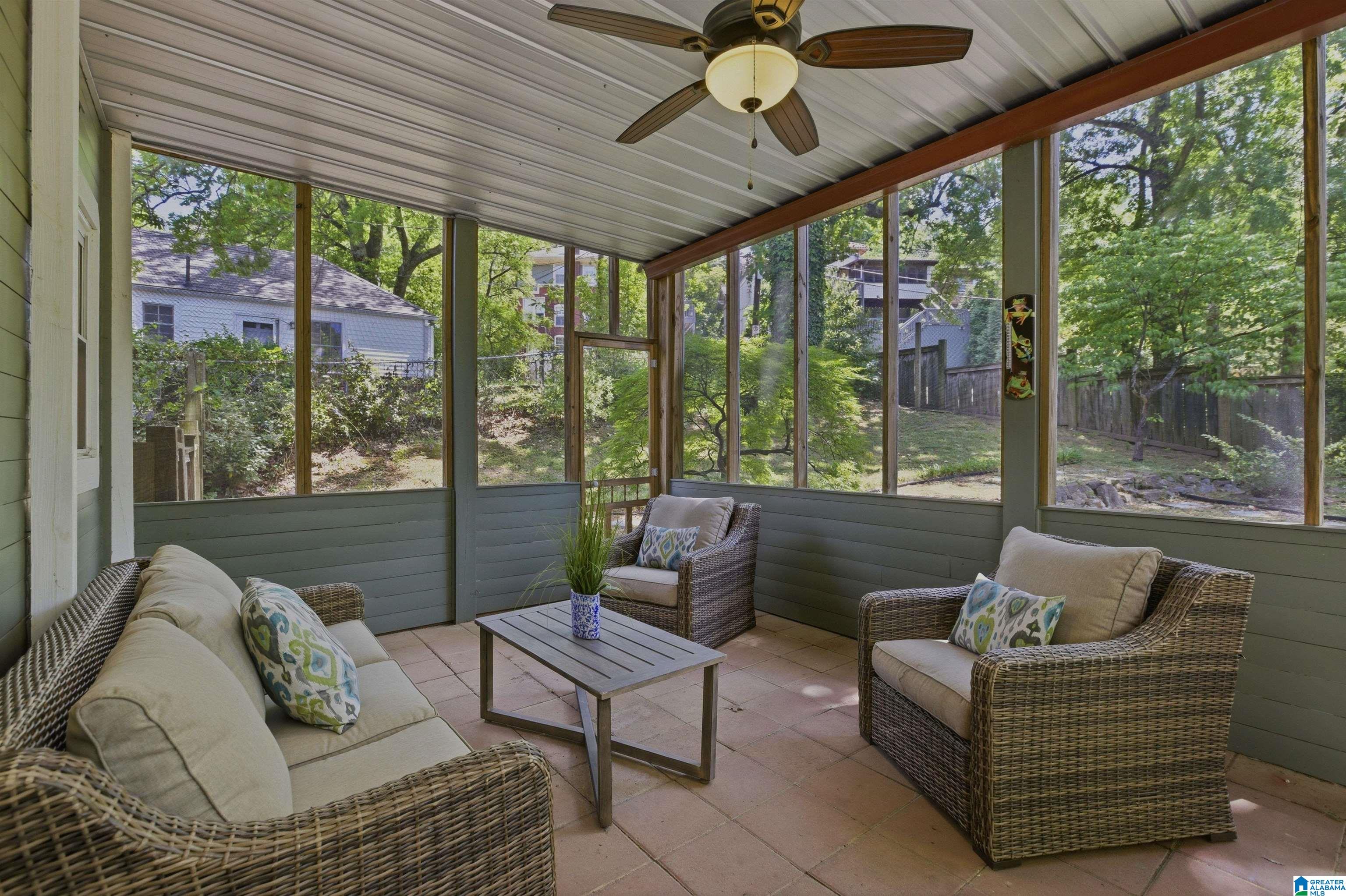 2705 S CALDWELL AVENUE